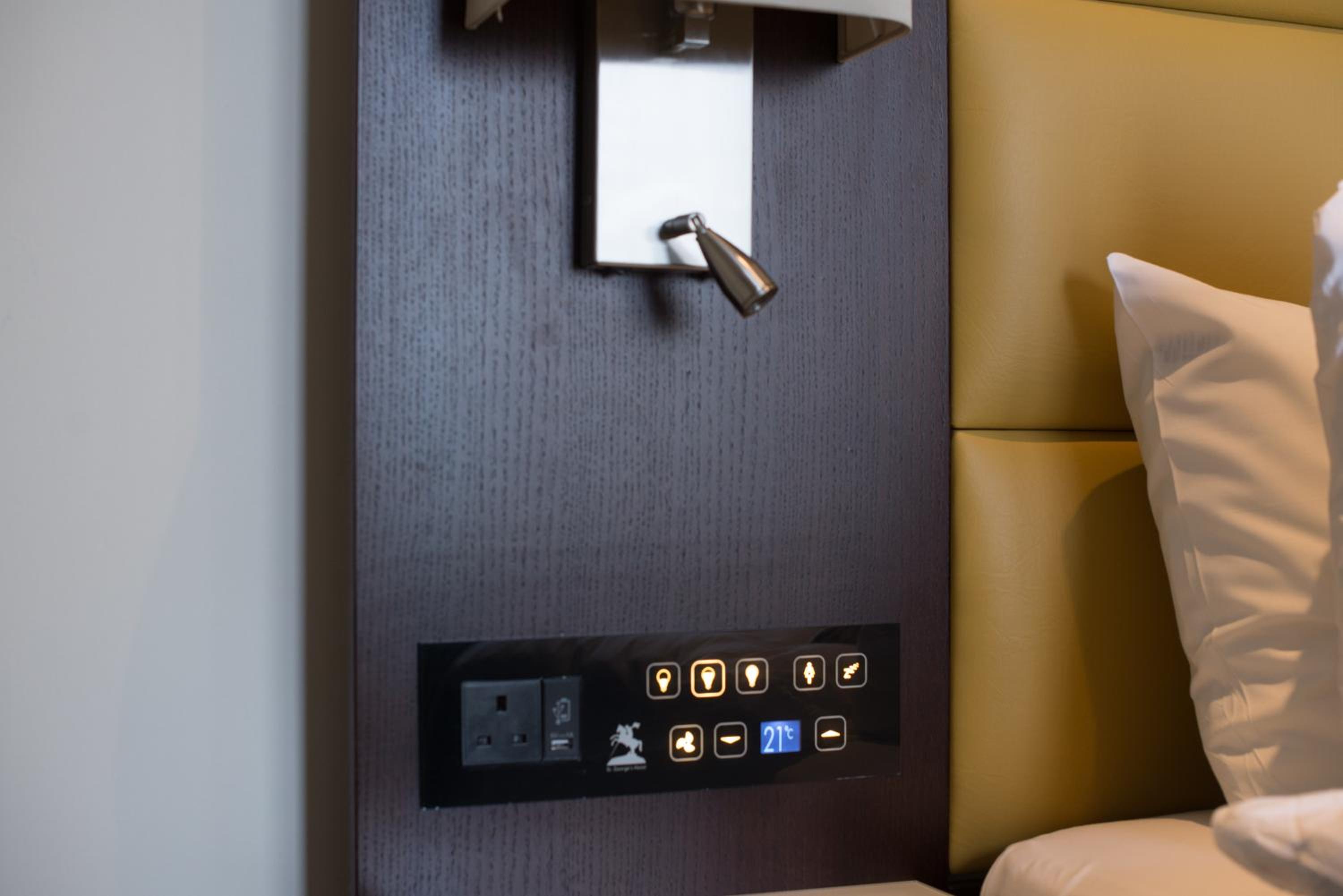 Deluxe Double or Twin Room