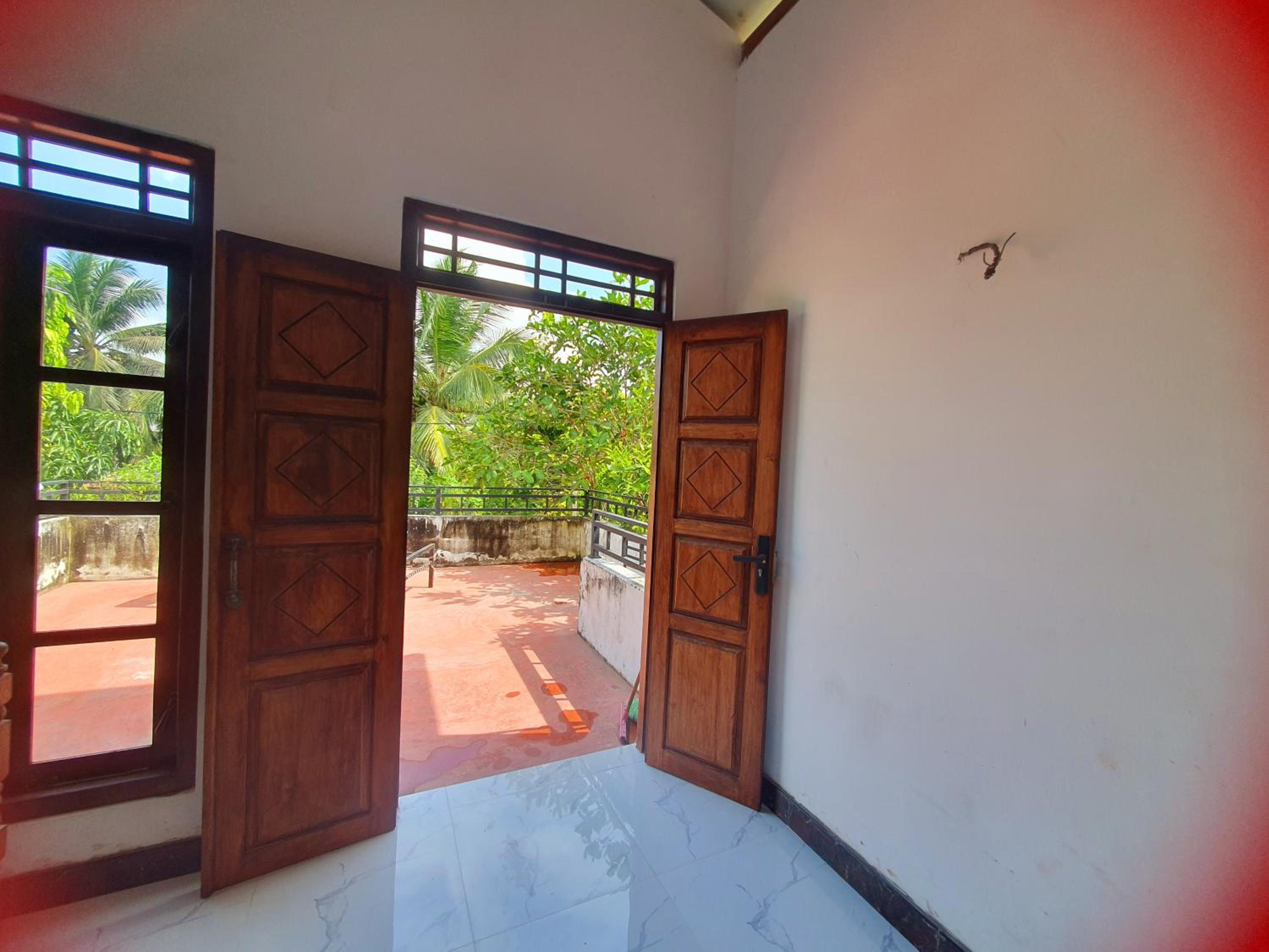 One-Bedroom House photo 1