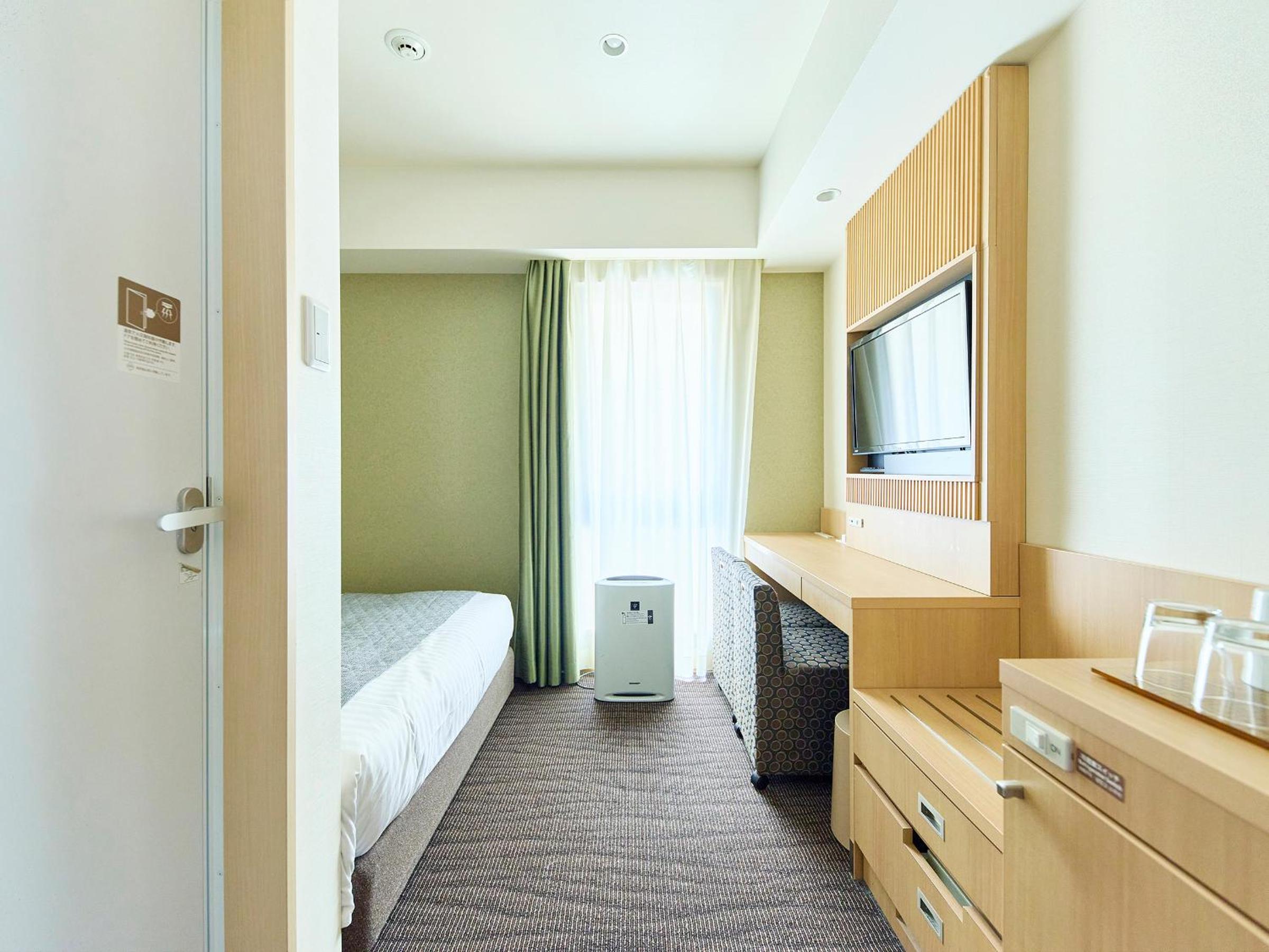 Standard Double Room - Non-Smoking - Photo 6