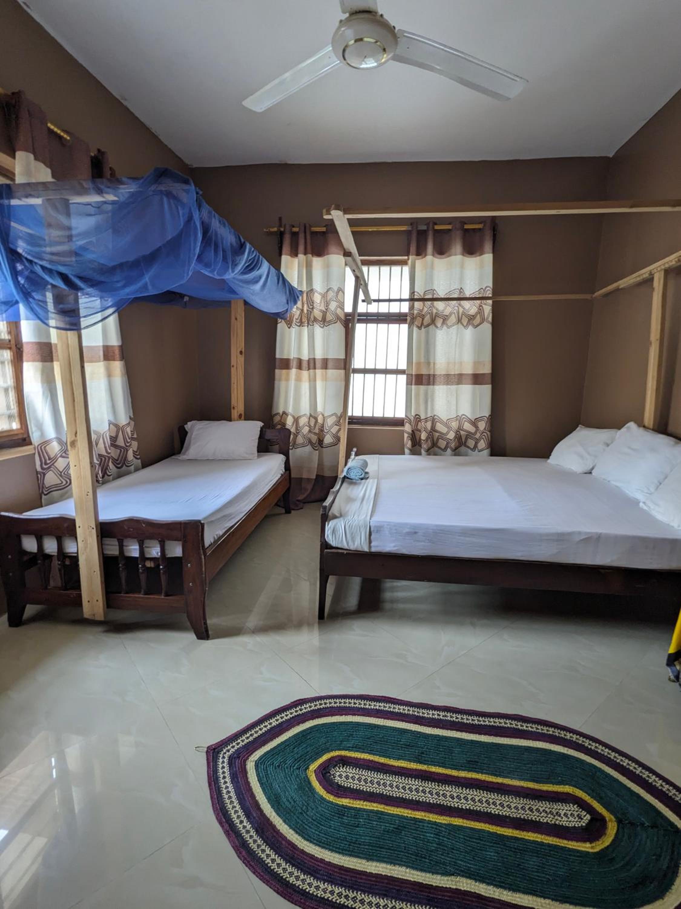 Double Or Twin Room With Shared Bathroom