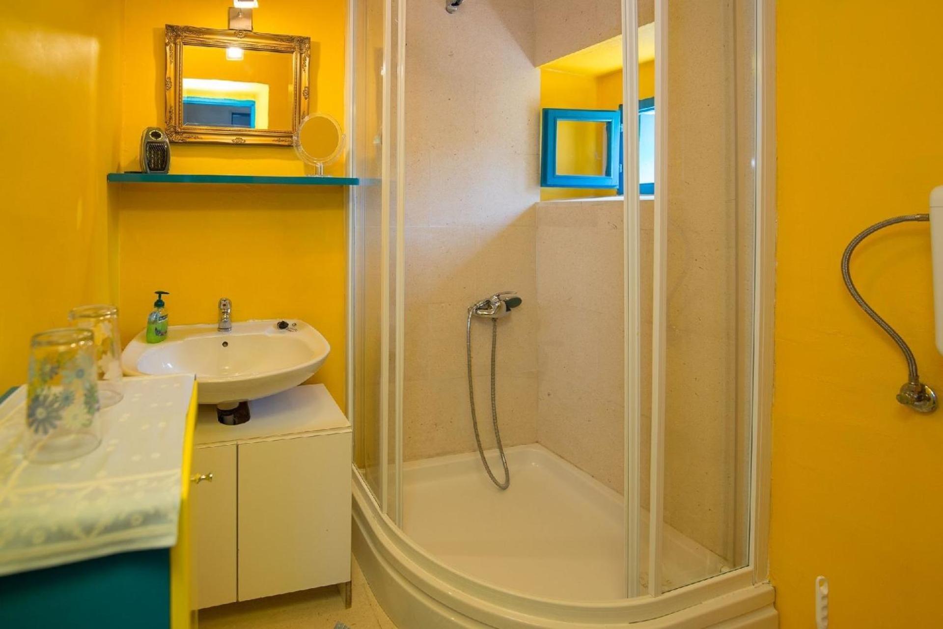 Two-Bedroom Holiday Home photo 2