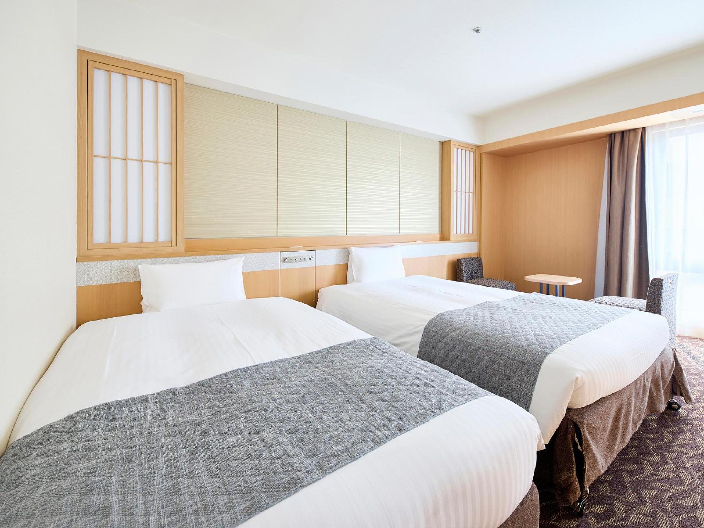 Superior Twin Room with Extra Bed - Non-Smoking - Photo 4