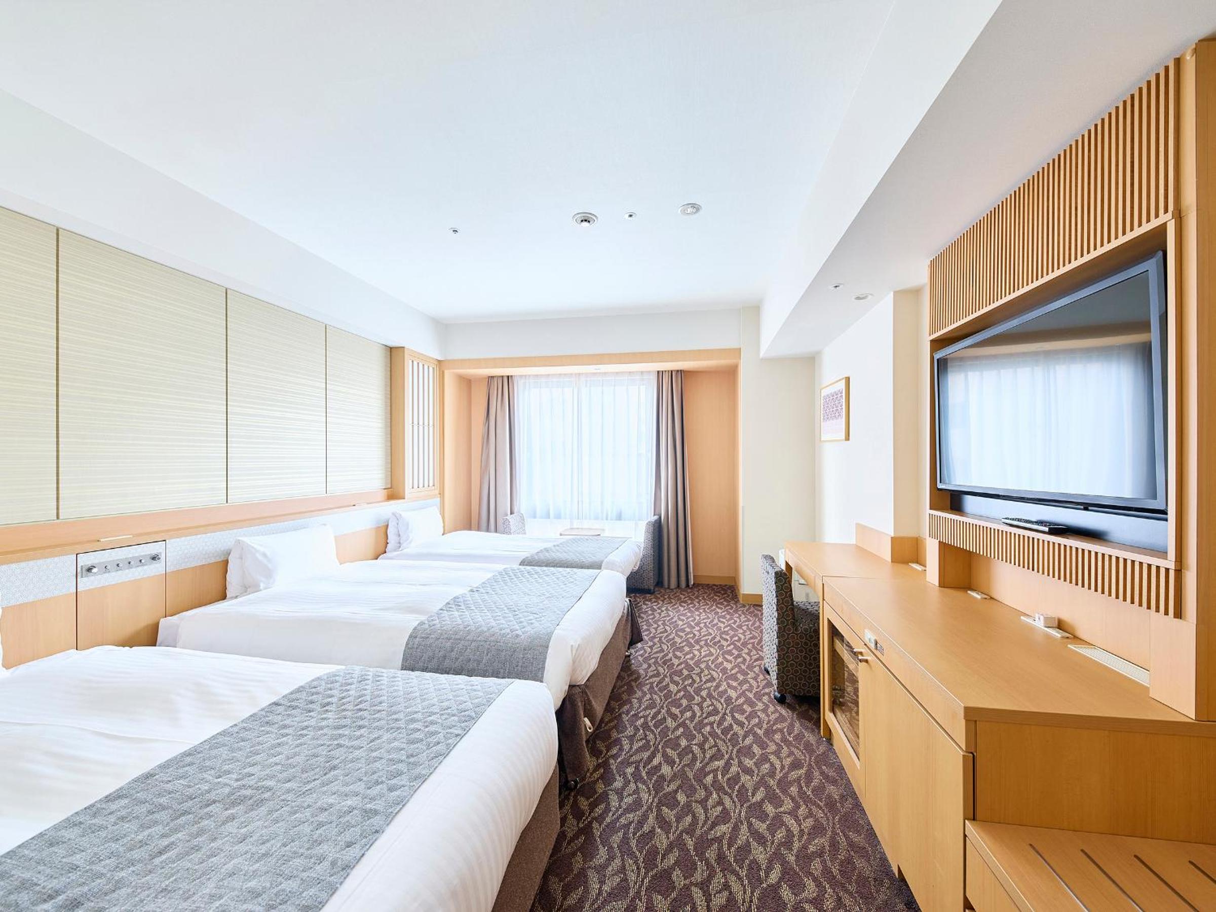 Superior Twin Room with Extra Bed - Non-Smoking - Photo 2