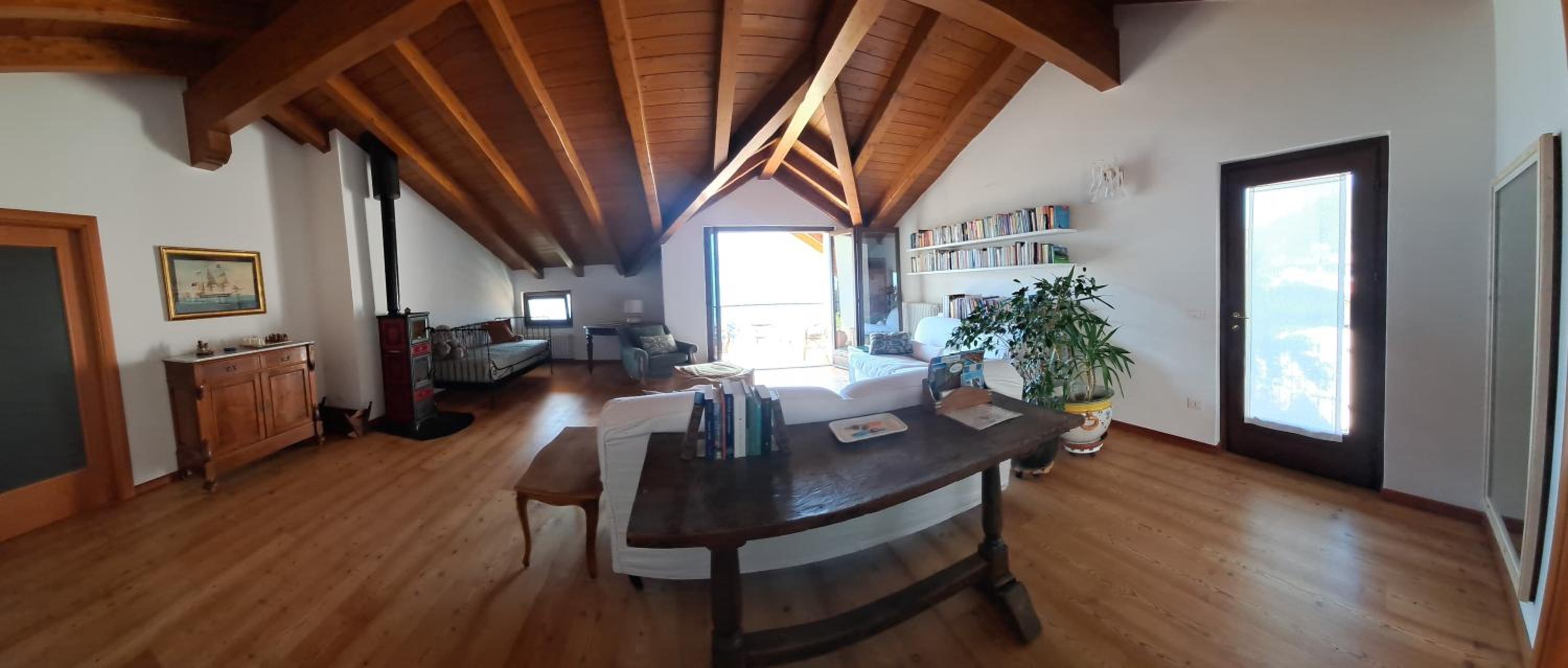 Three-Bedroom Apartment photo 3