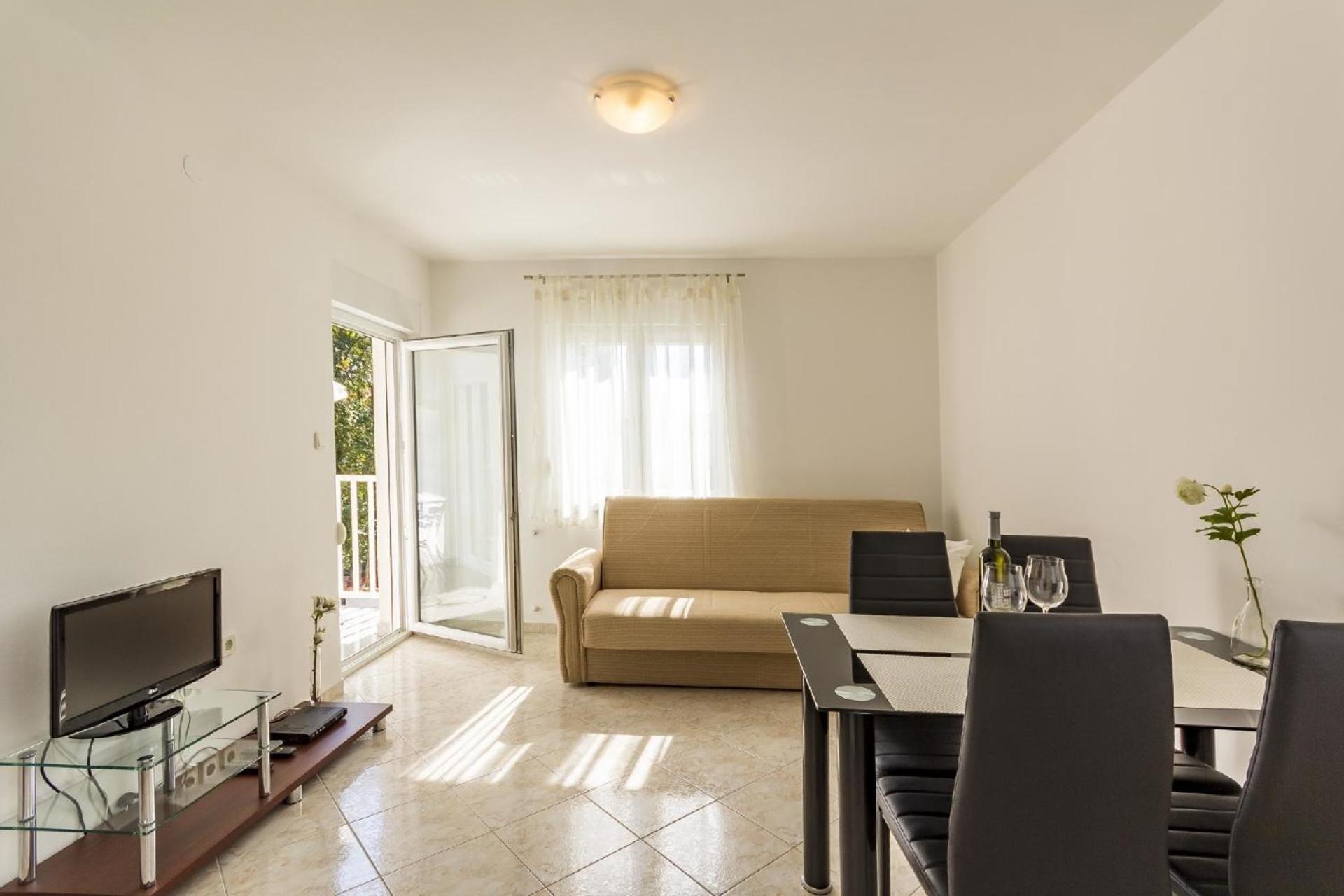 Apartment photo 1