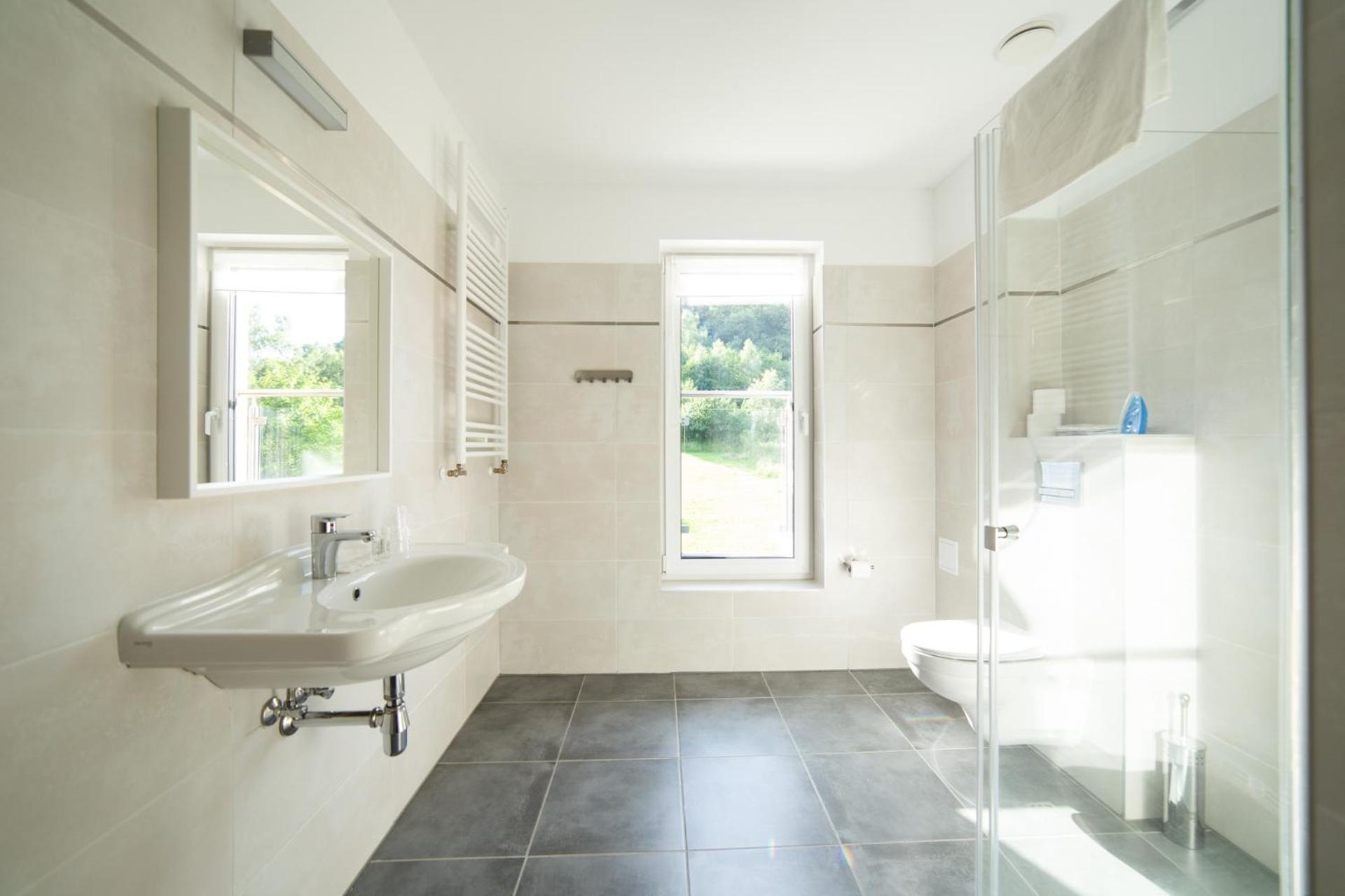 Large Double Room photo 2