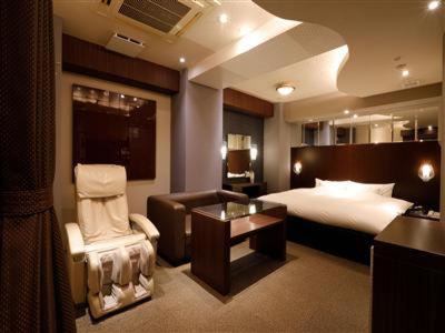 Standard King Room - Non-Smoking  - Photo 1