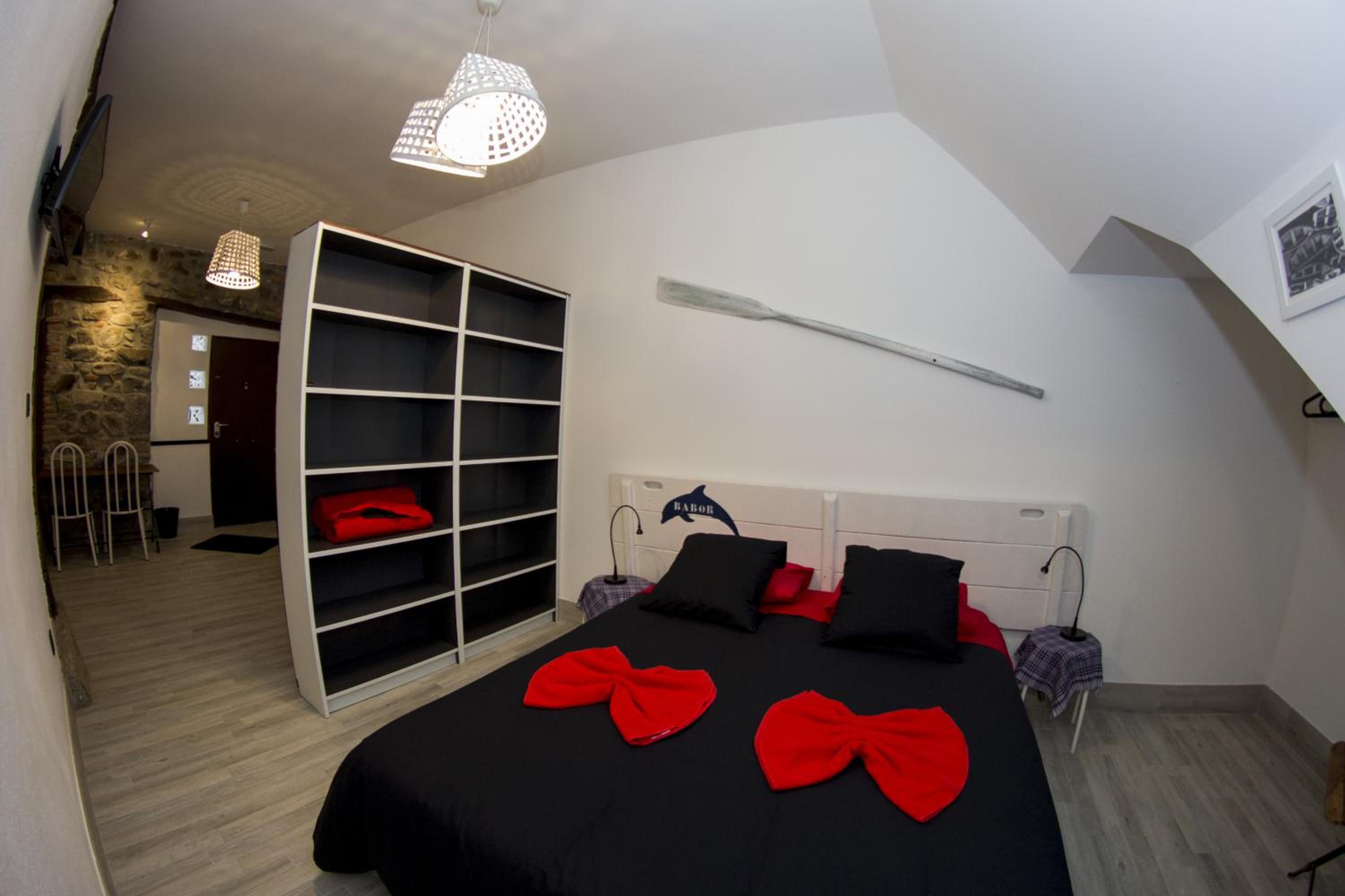 Apartment - Photo 24