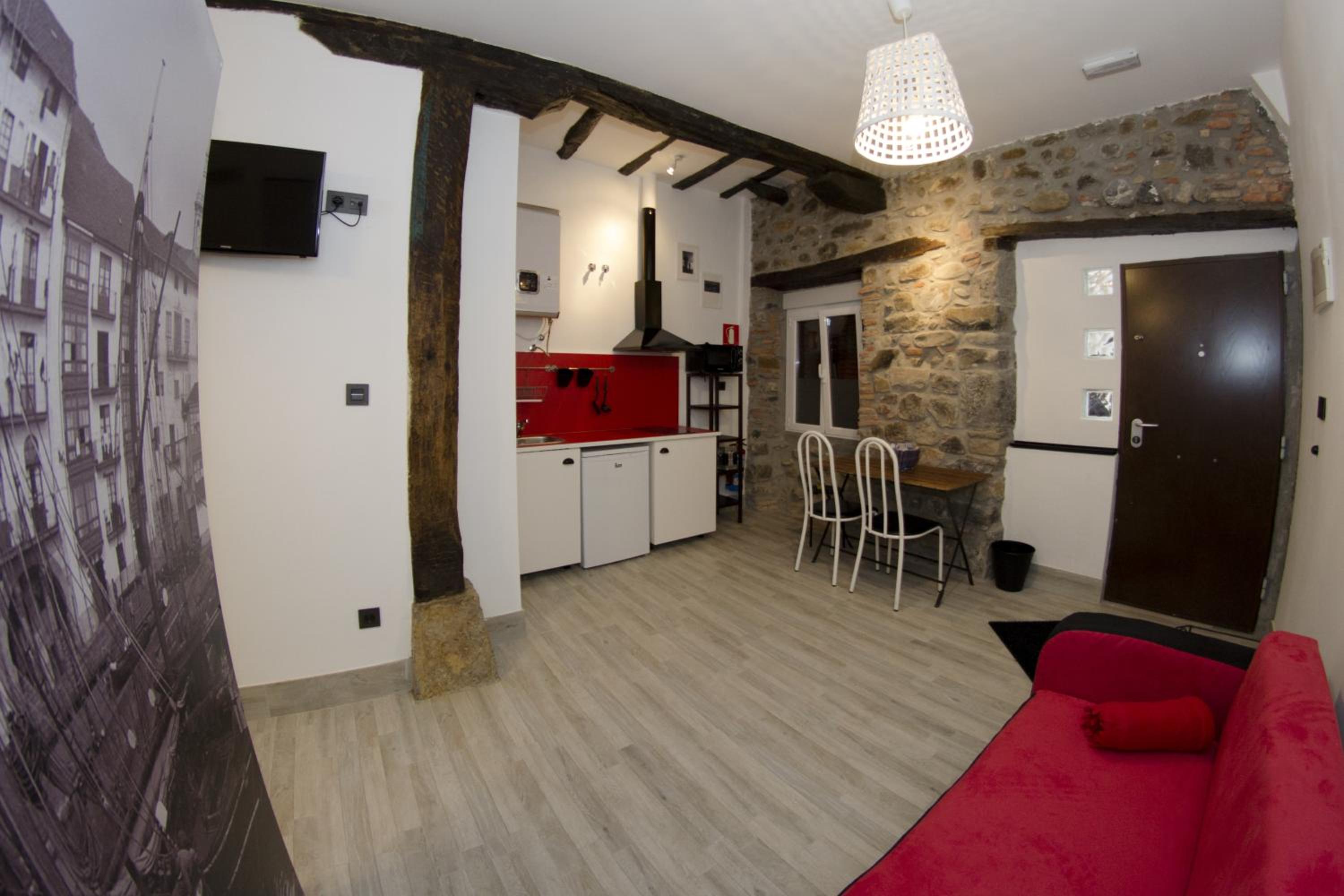 Apartment - Photo 29