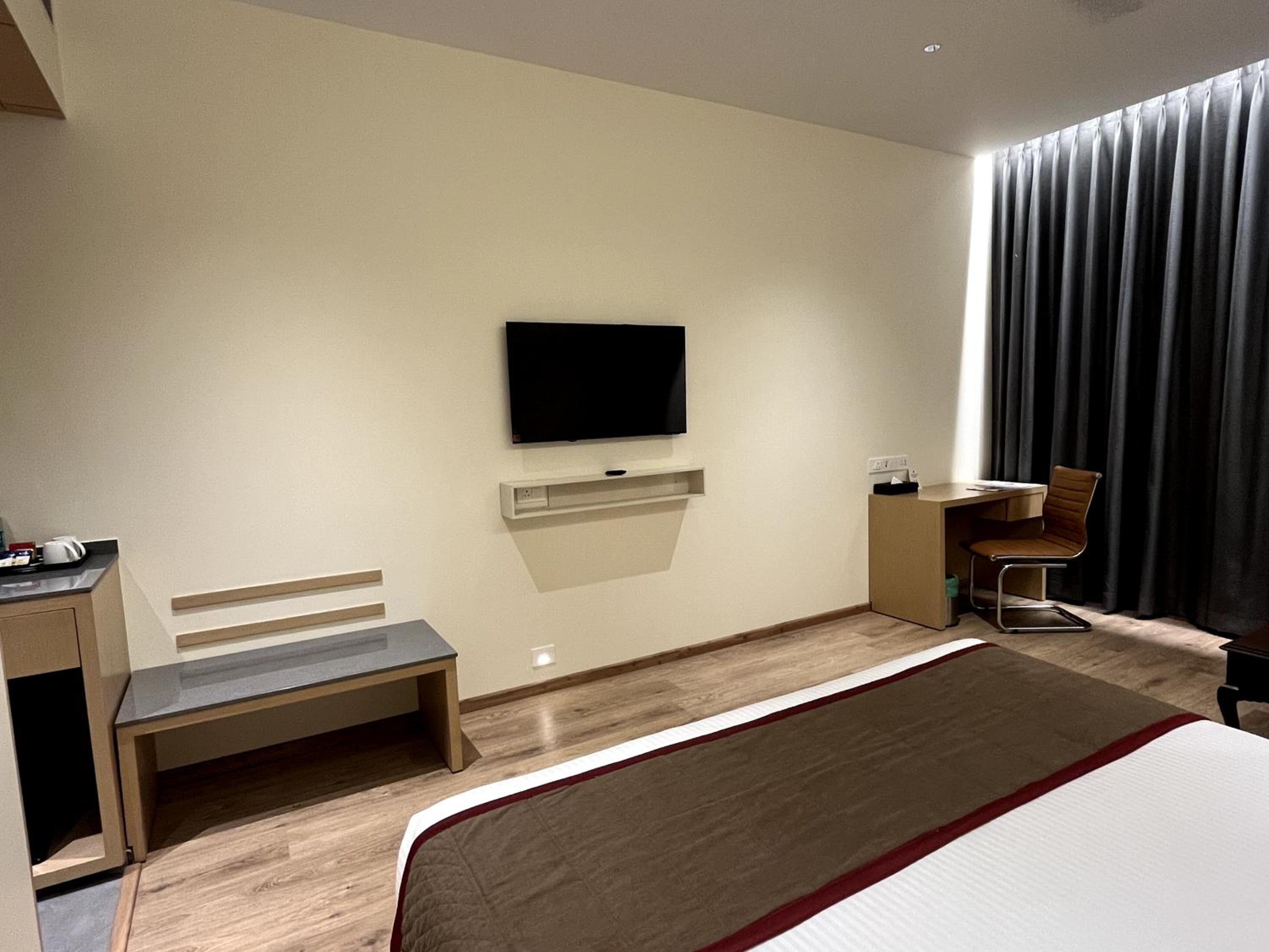 Club Double Room - Photo 7