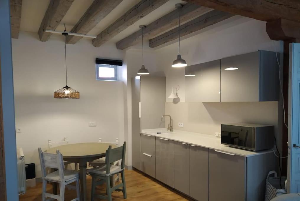 Three-Bedroom House photo 2