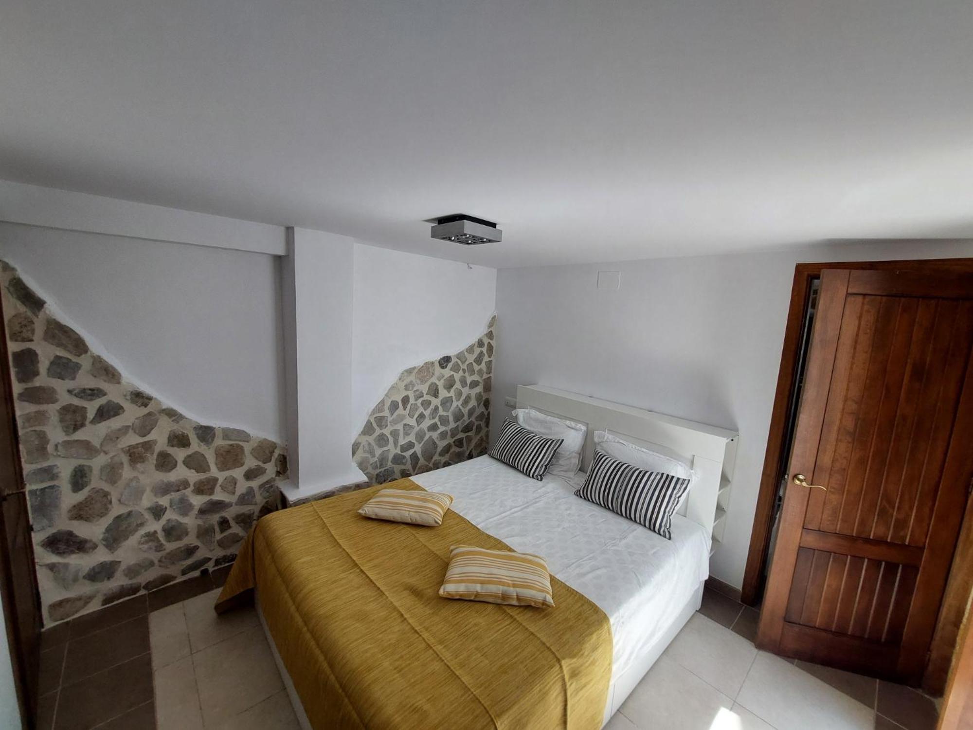 Three-Bedroom Apartment - Photo 36