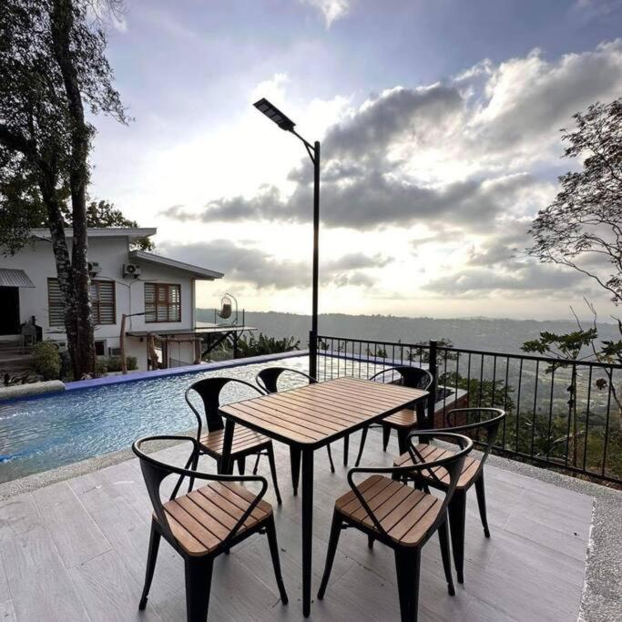 Villa photo 3