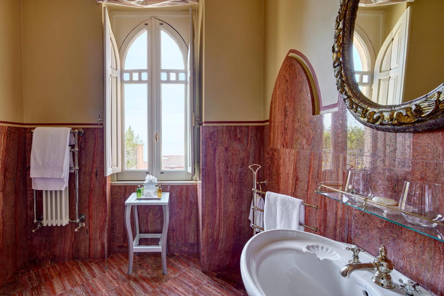 Superior Double Room - Photo 4