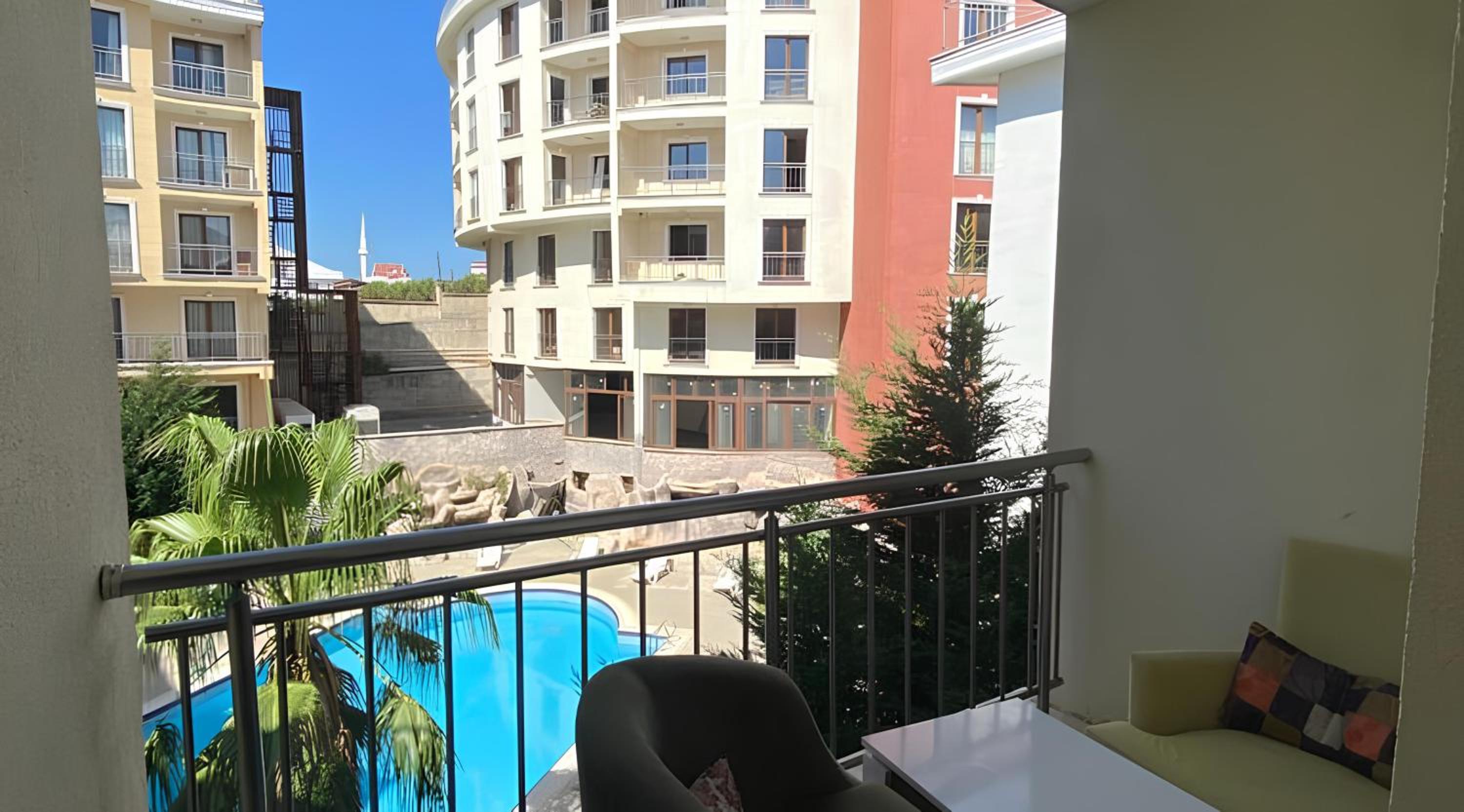 Triple Room With Pool View photo 3