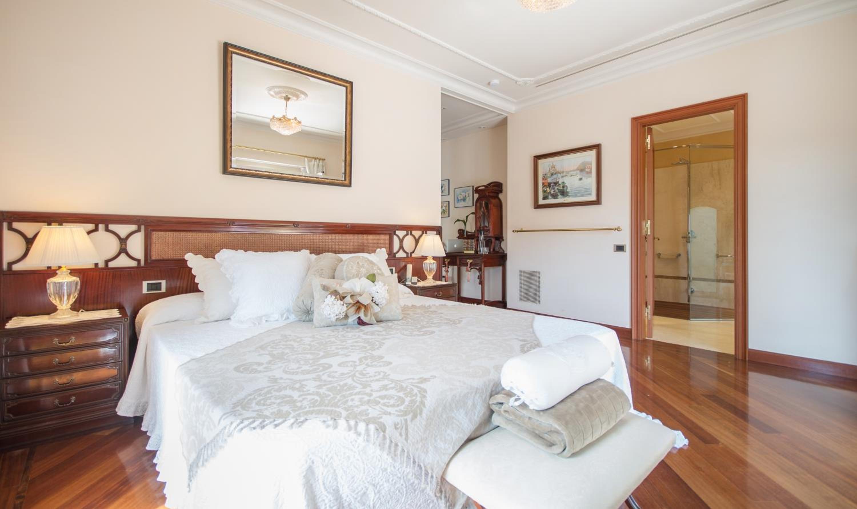Deluxe Double Room photo 3