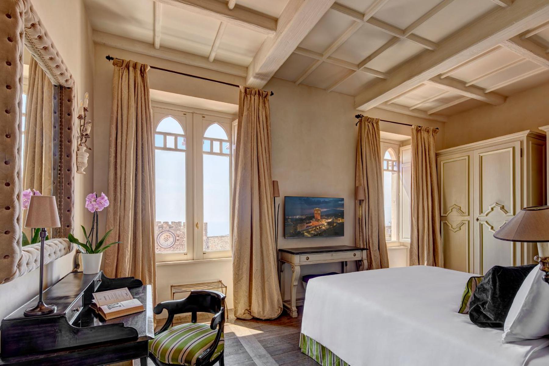 Executive Junior Suite with Sea View - Photo 2