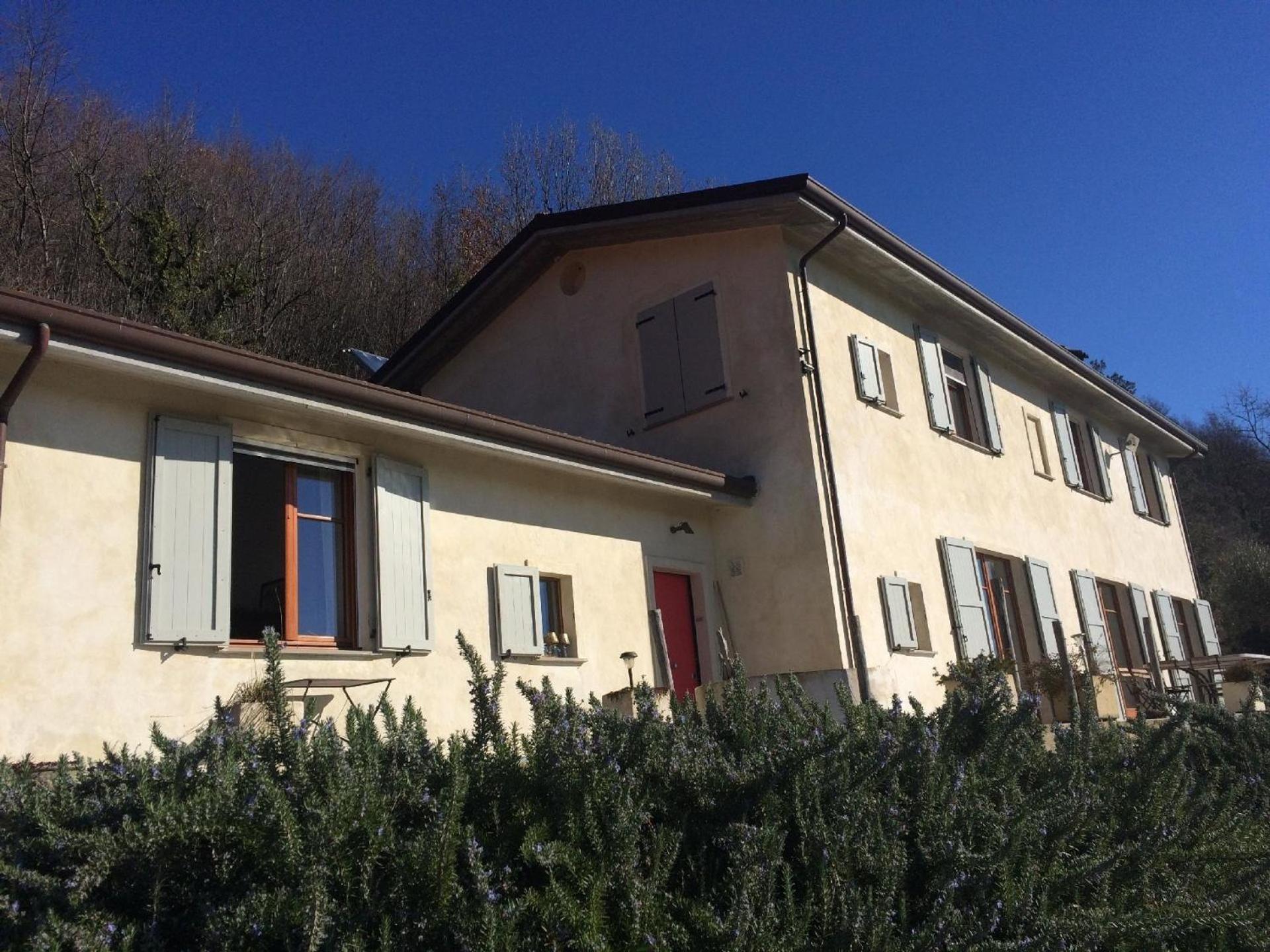 Five-Bedroom Holiday Home photo 2