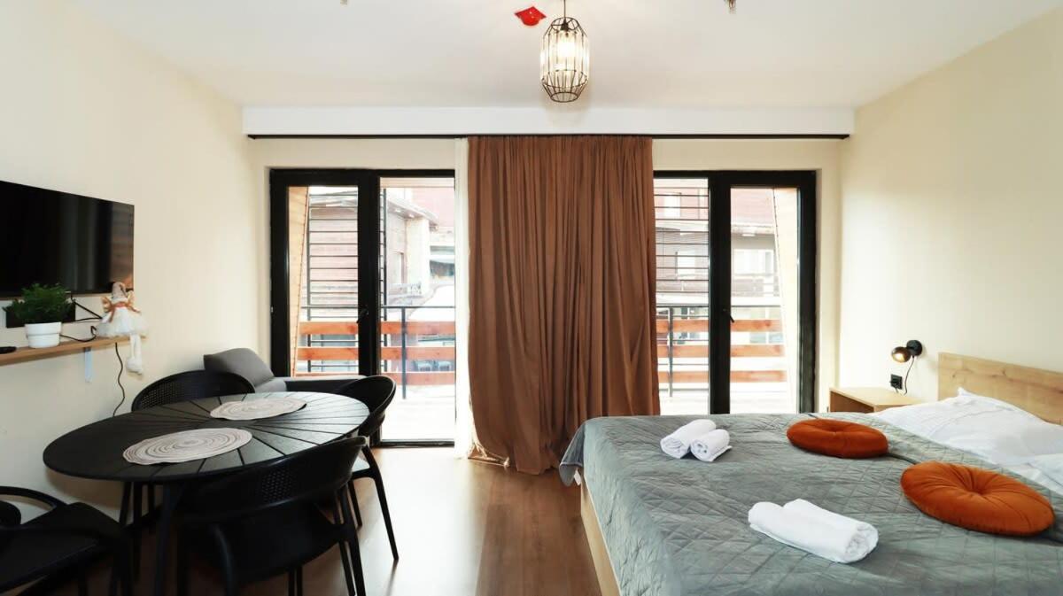 Apartment photo 1