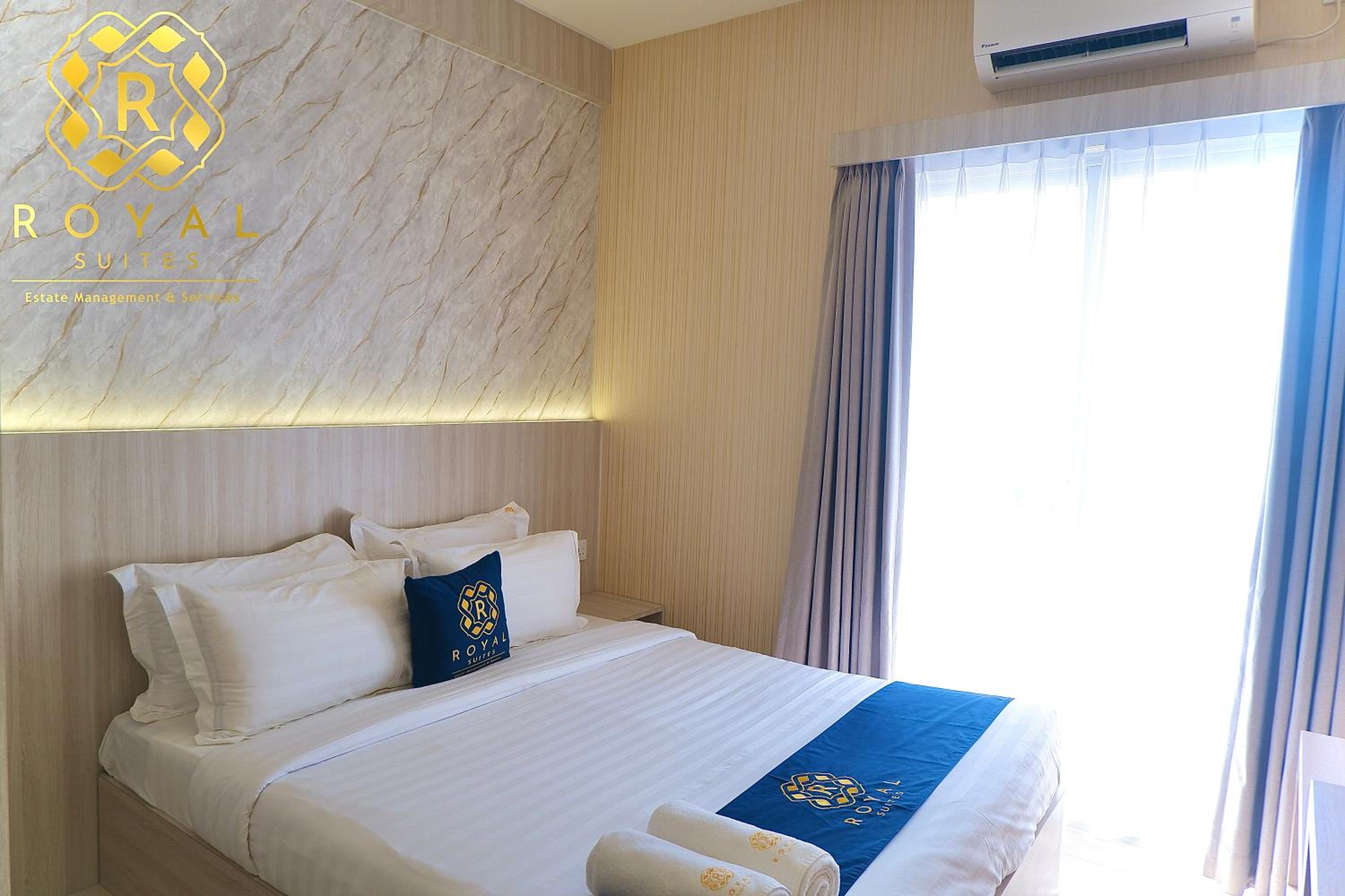 Studio Apartment with Balcony photo 3