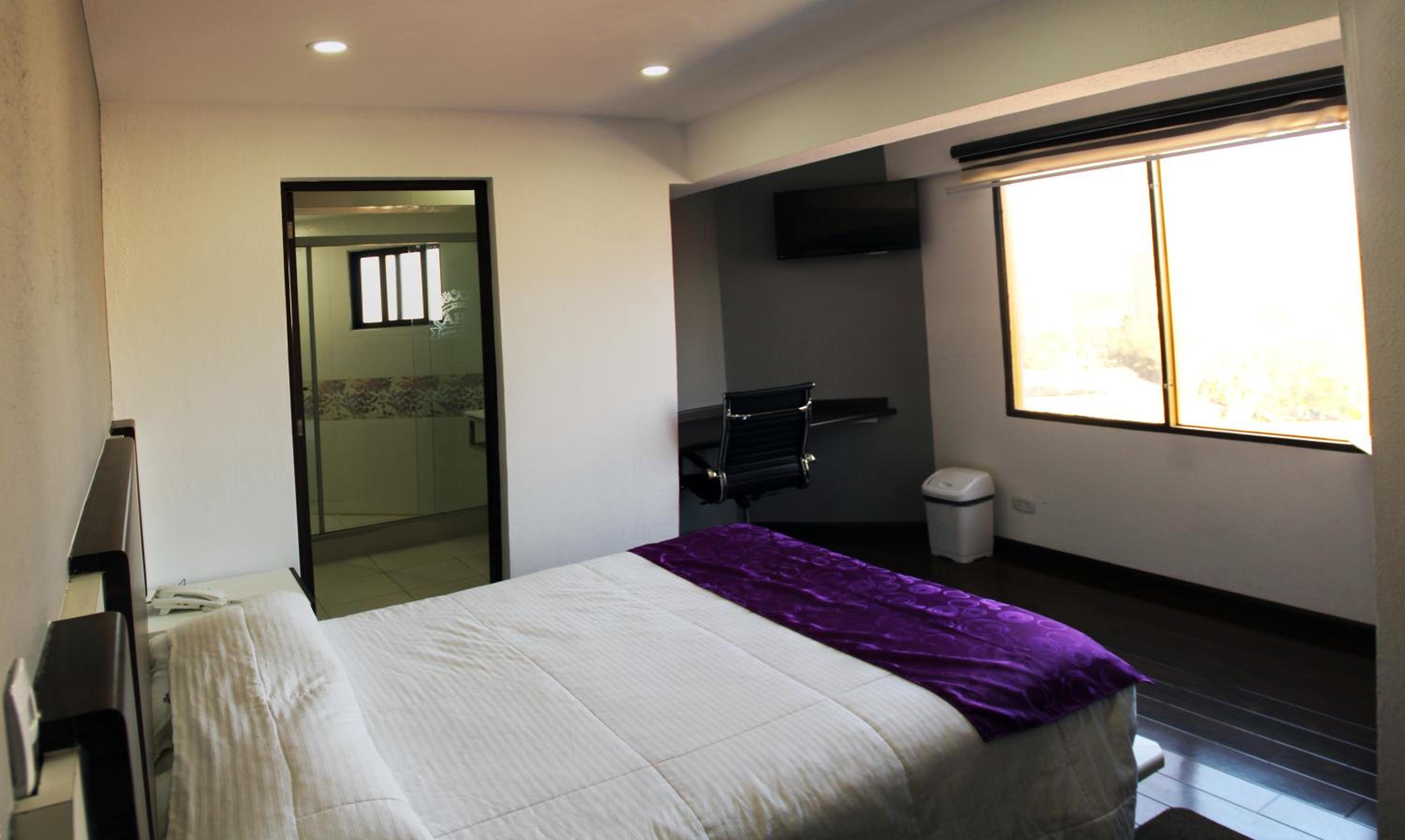 Single Room With Private Bathroom