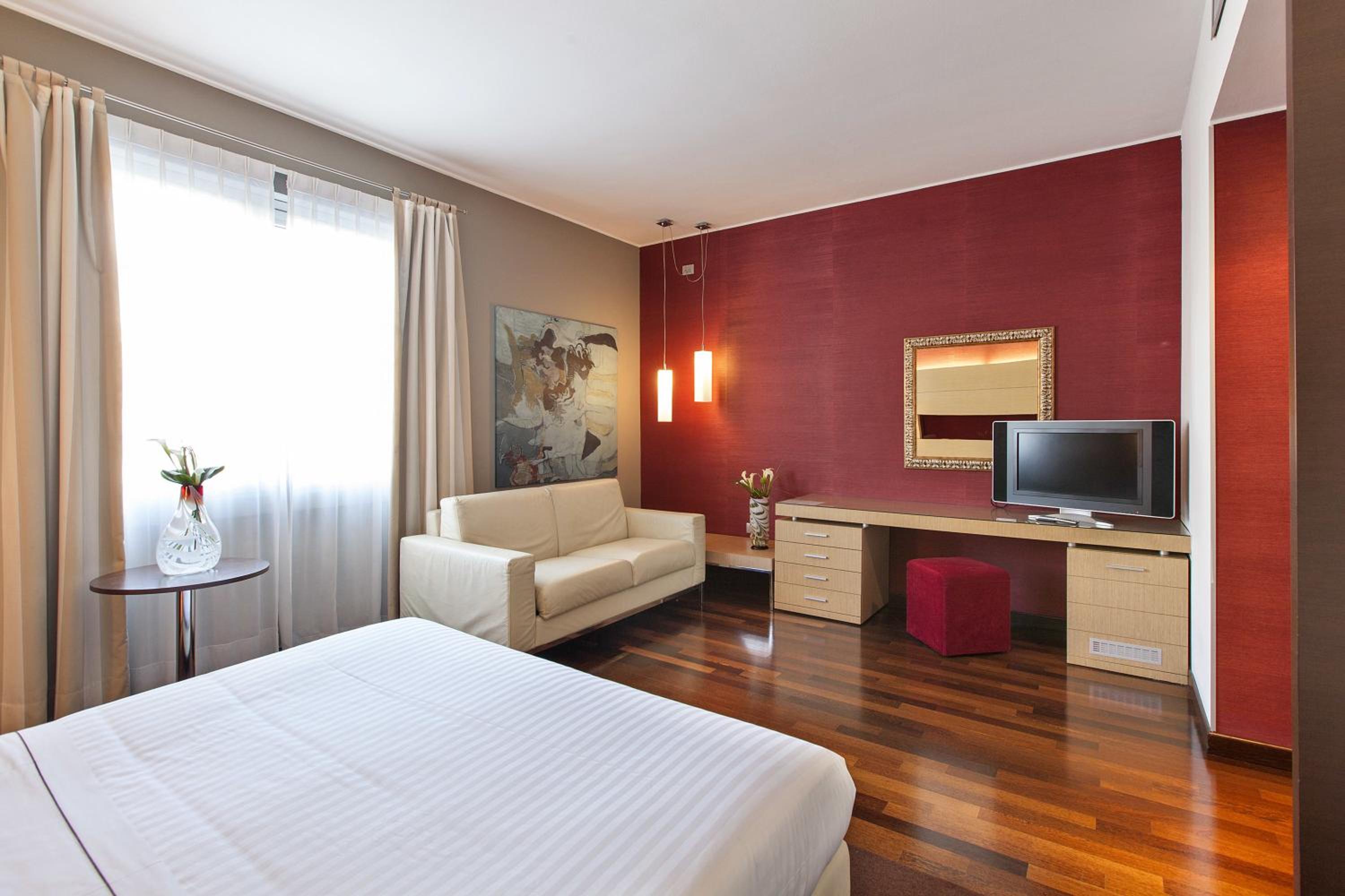Junior Suite - Photo 13