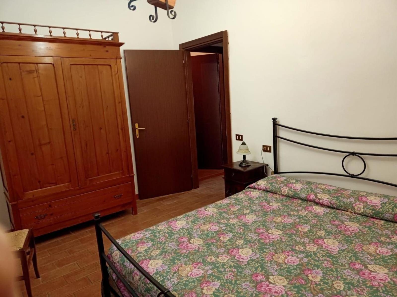 Three-Bedroom Apartment photo 1