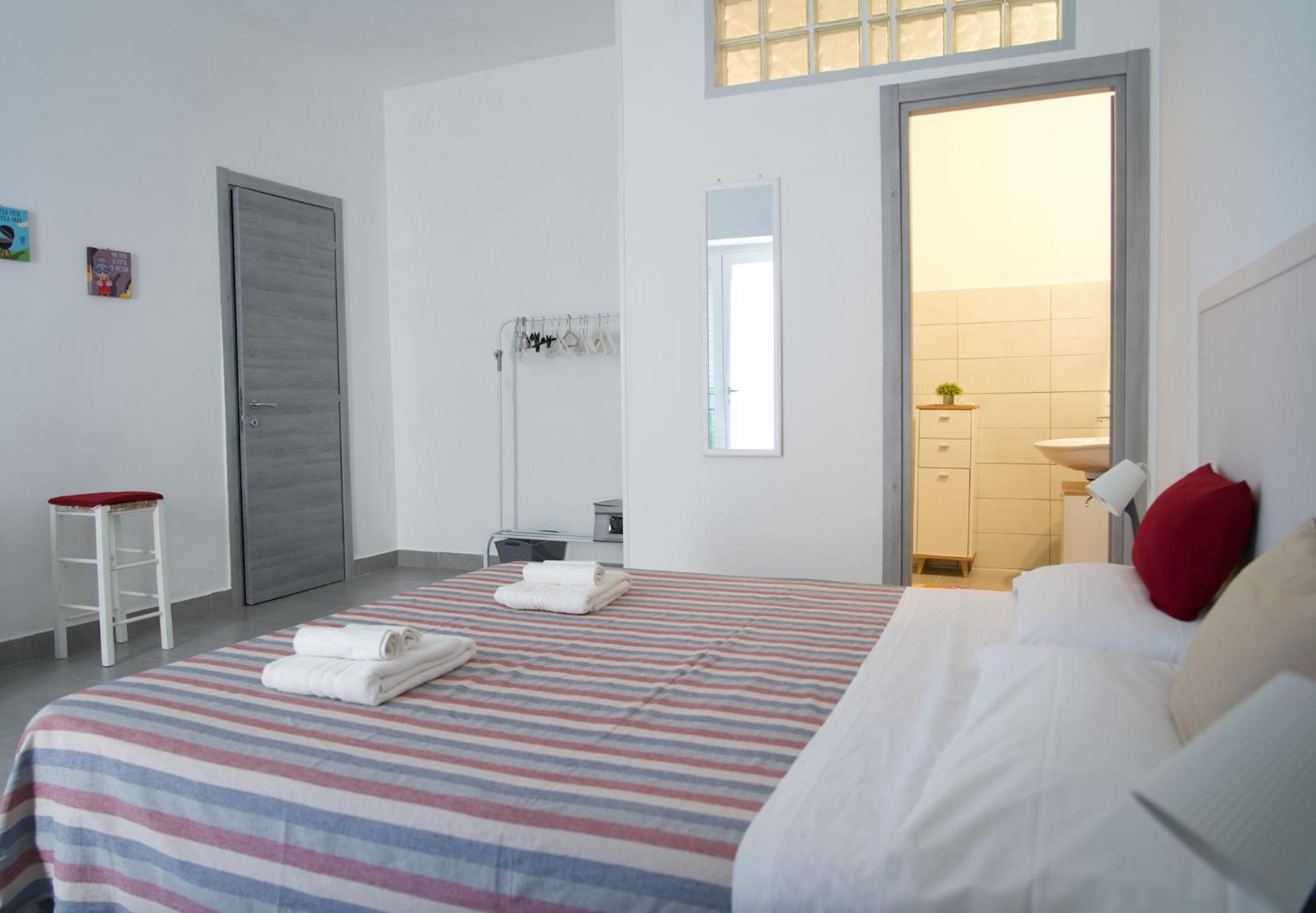Double Room with Private Bathroom photo 1