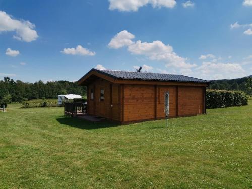 Mobile Home - Photo 10