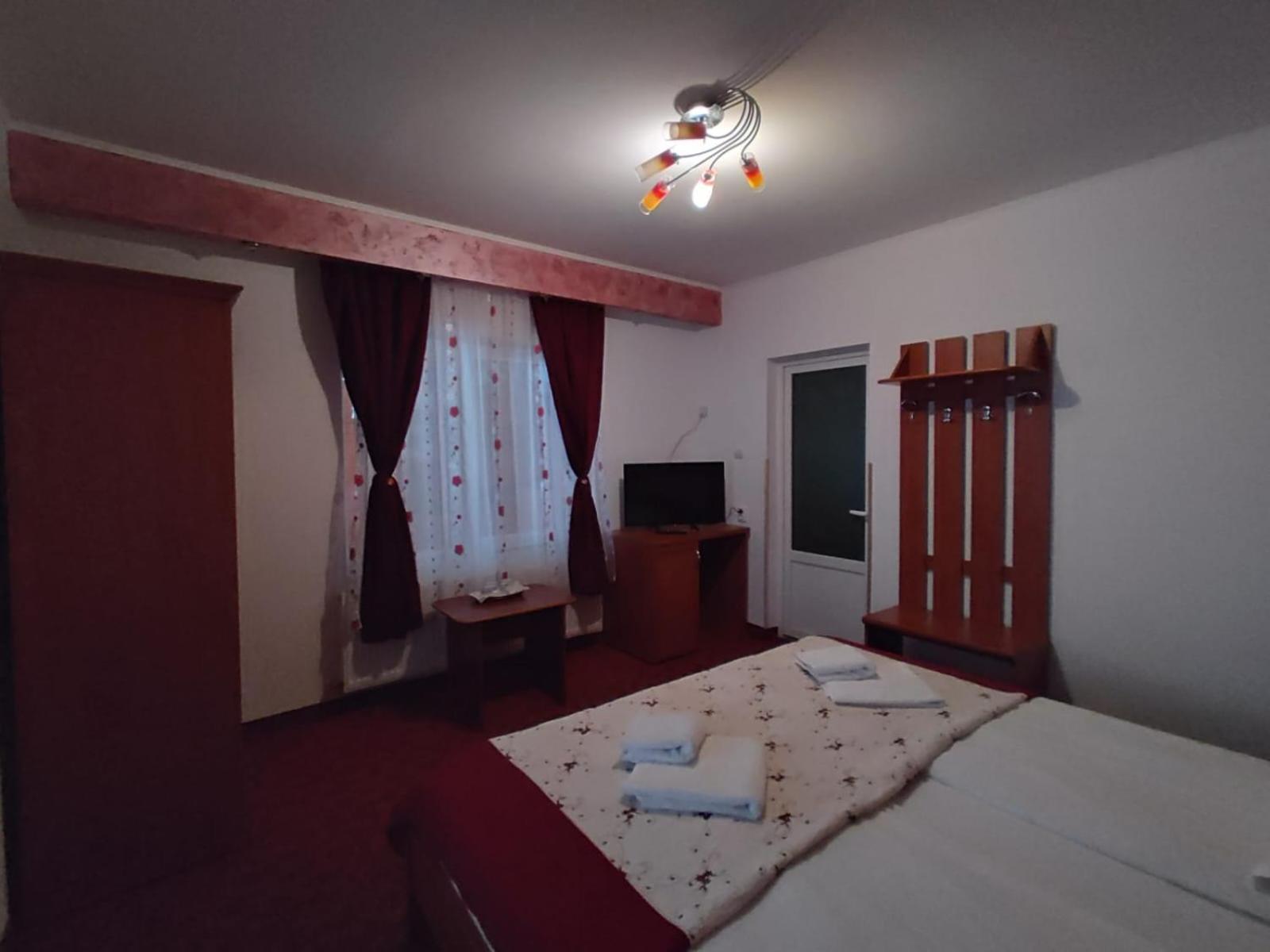 Double or Twin Room photo 1