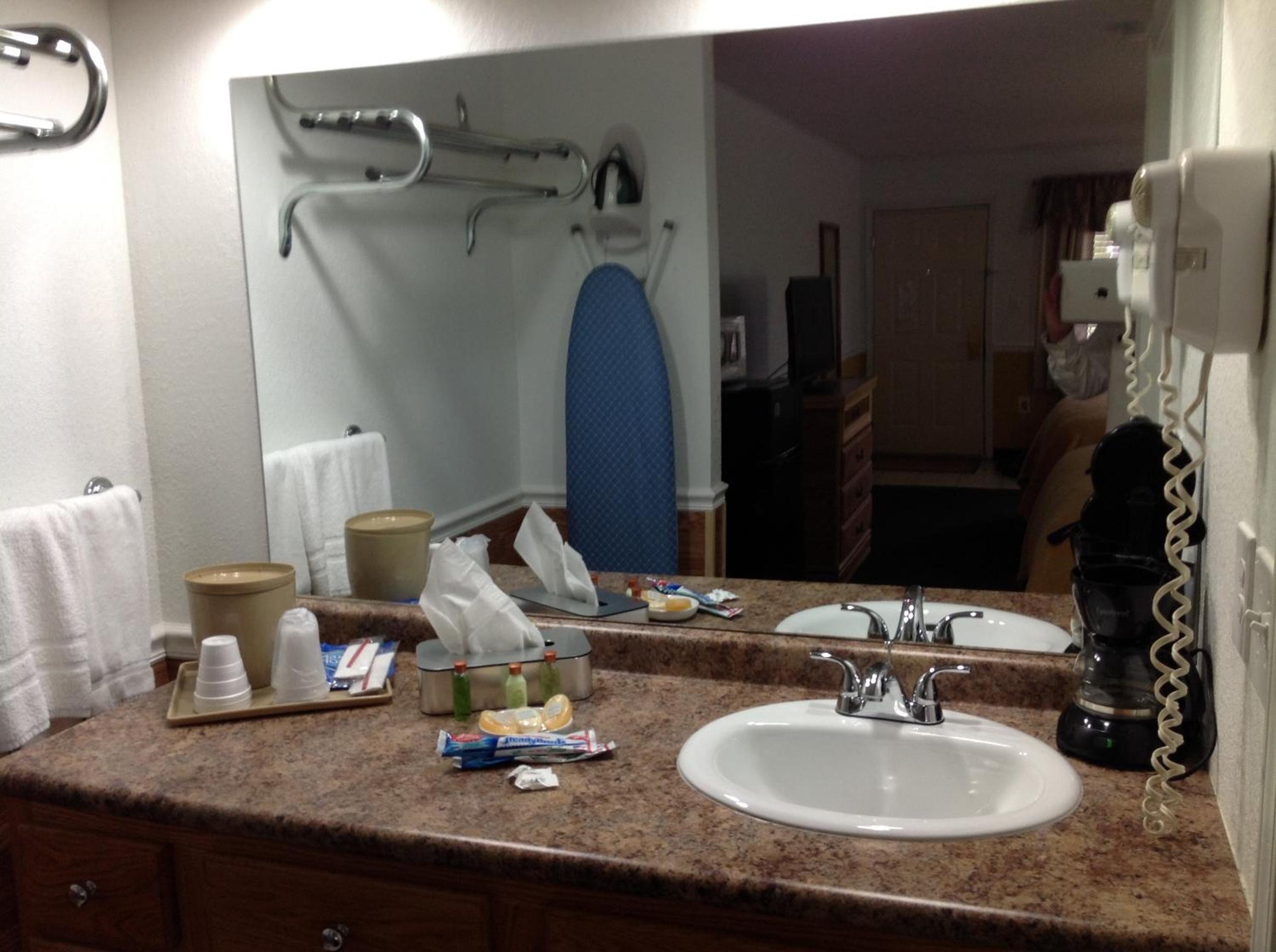 Hallmarc Inn & Suites of West Memphis, Photo 2