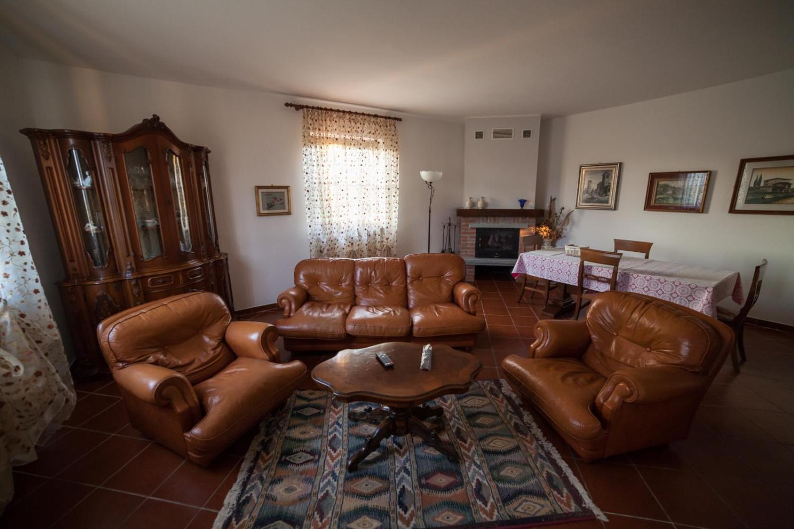 Standard Double Room With Shared Bathroom photo 2