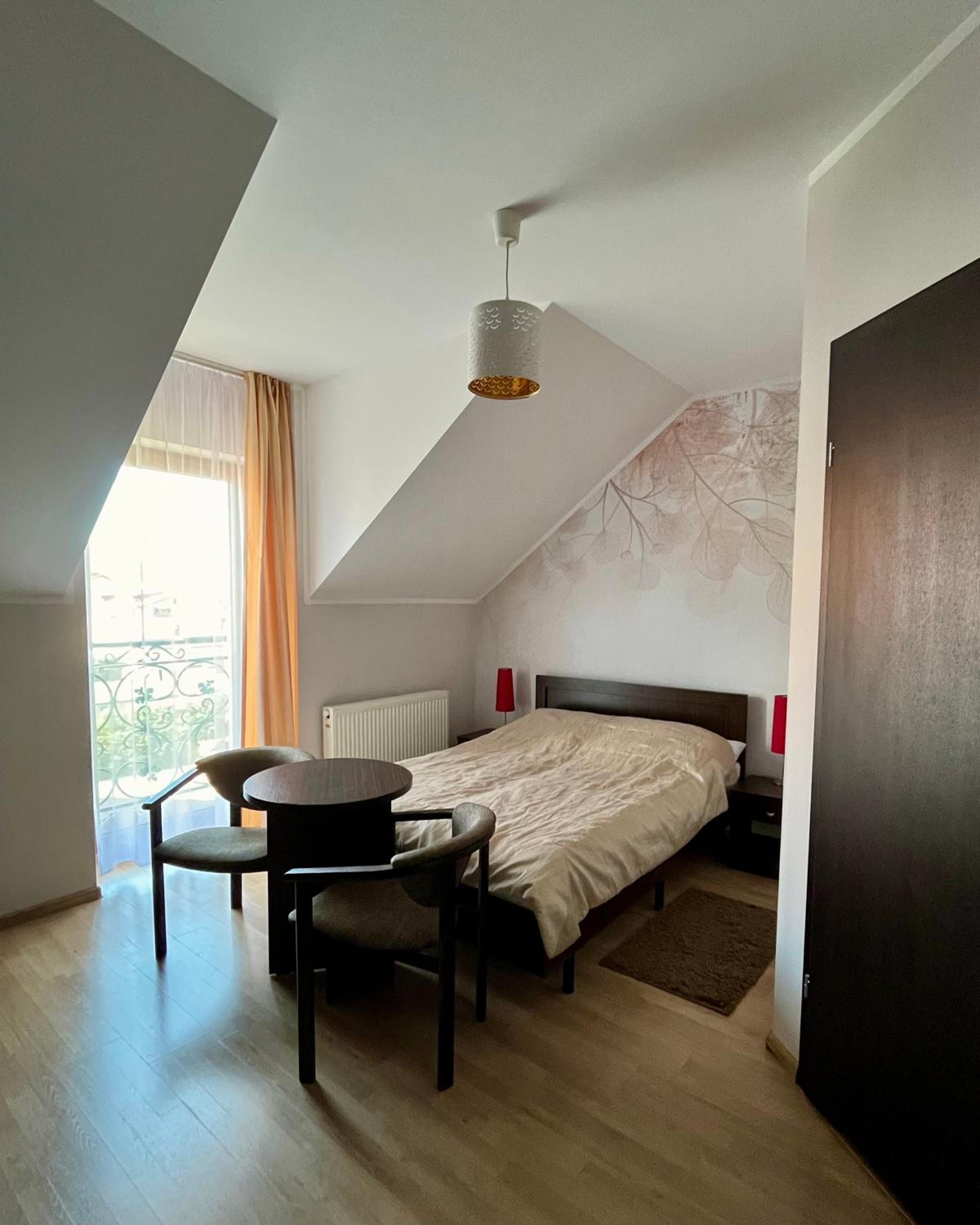 Small Double Room photo 1