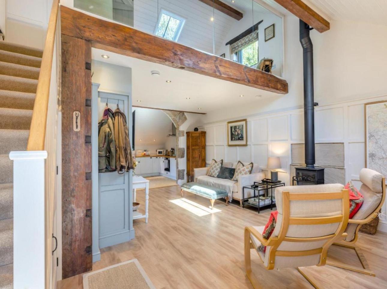 One-Bedroom House photo 1