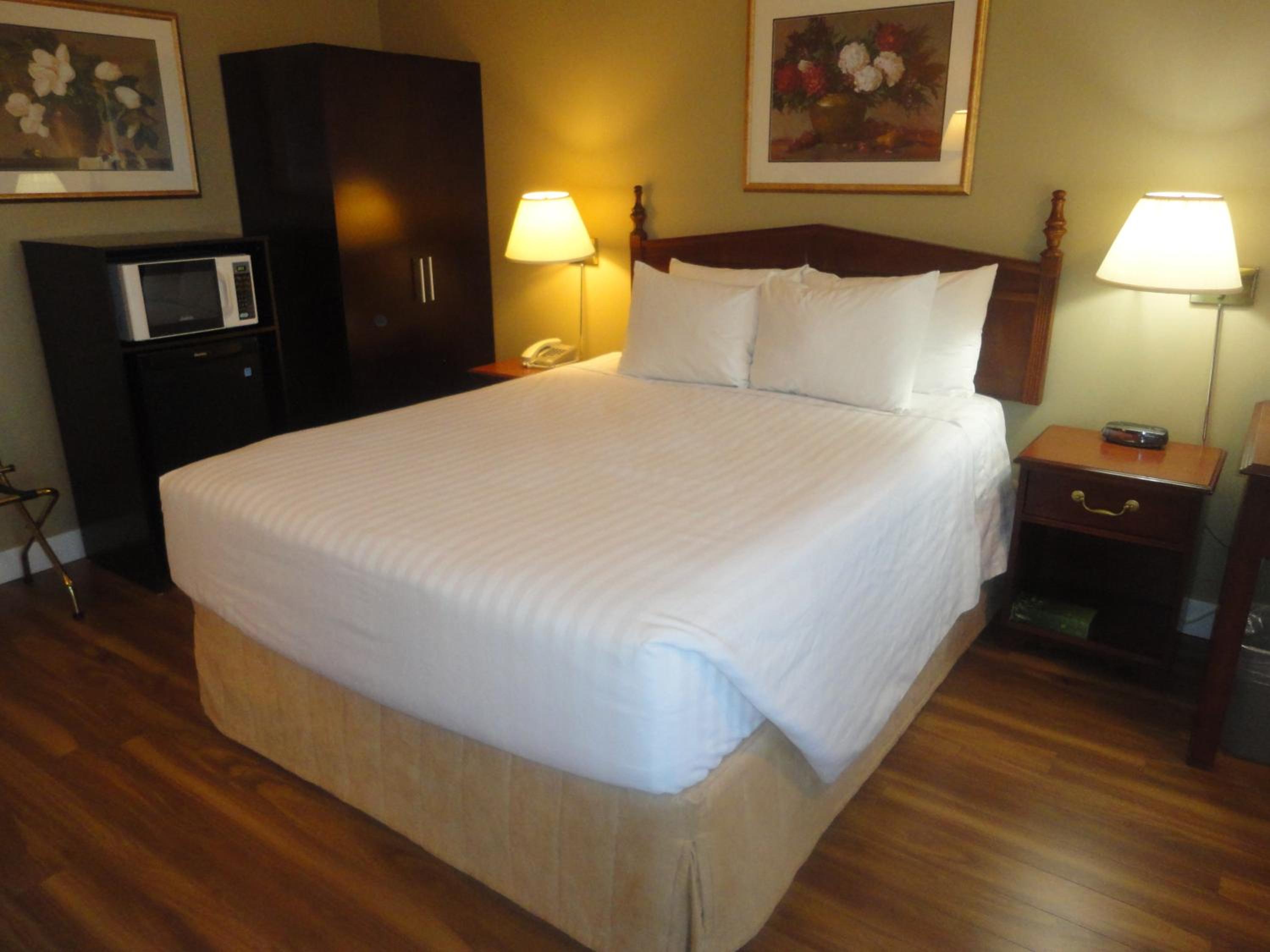 Queen Room - Disability Access - Non-Smoking - Photo 2