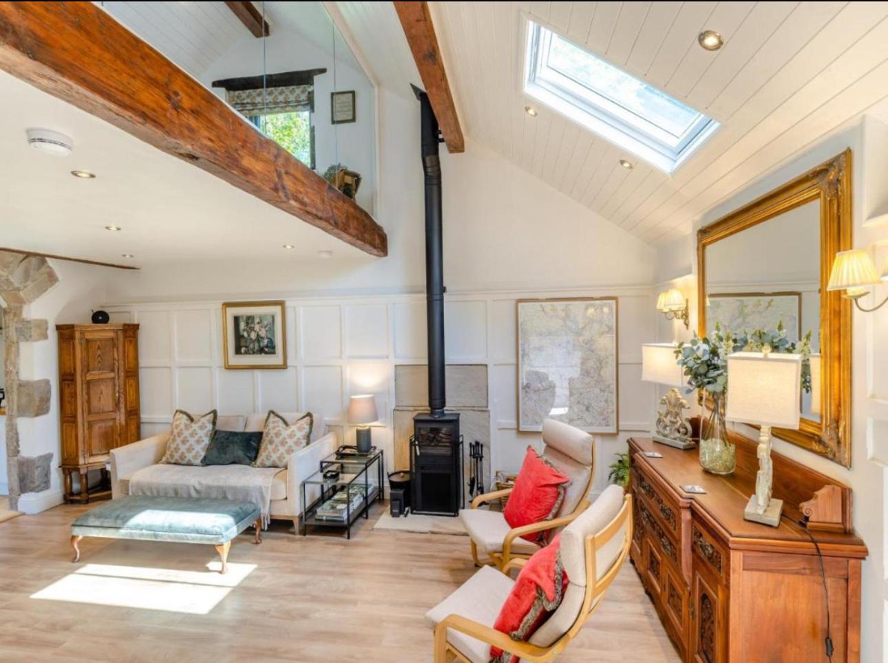 One-Bedroom House photo 3