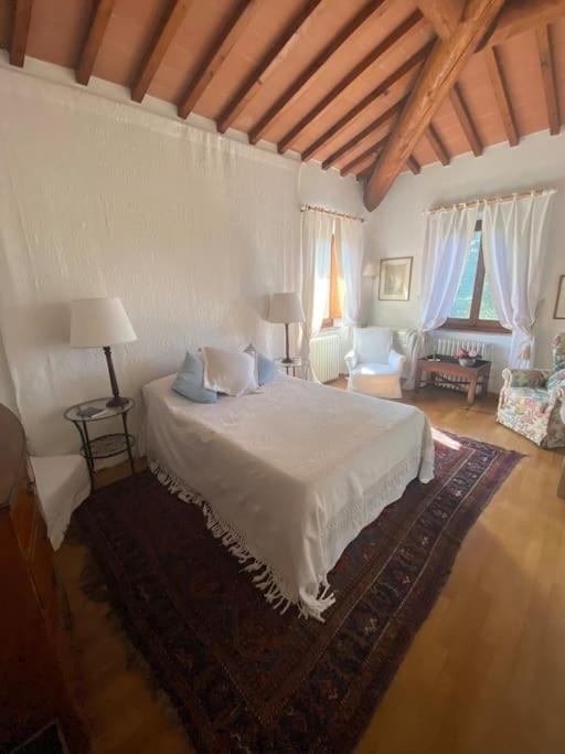 Three-Bedroom Apartment photo 1