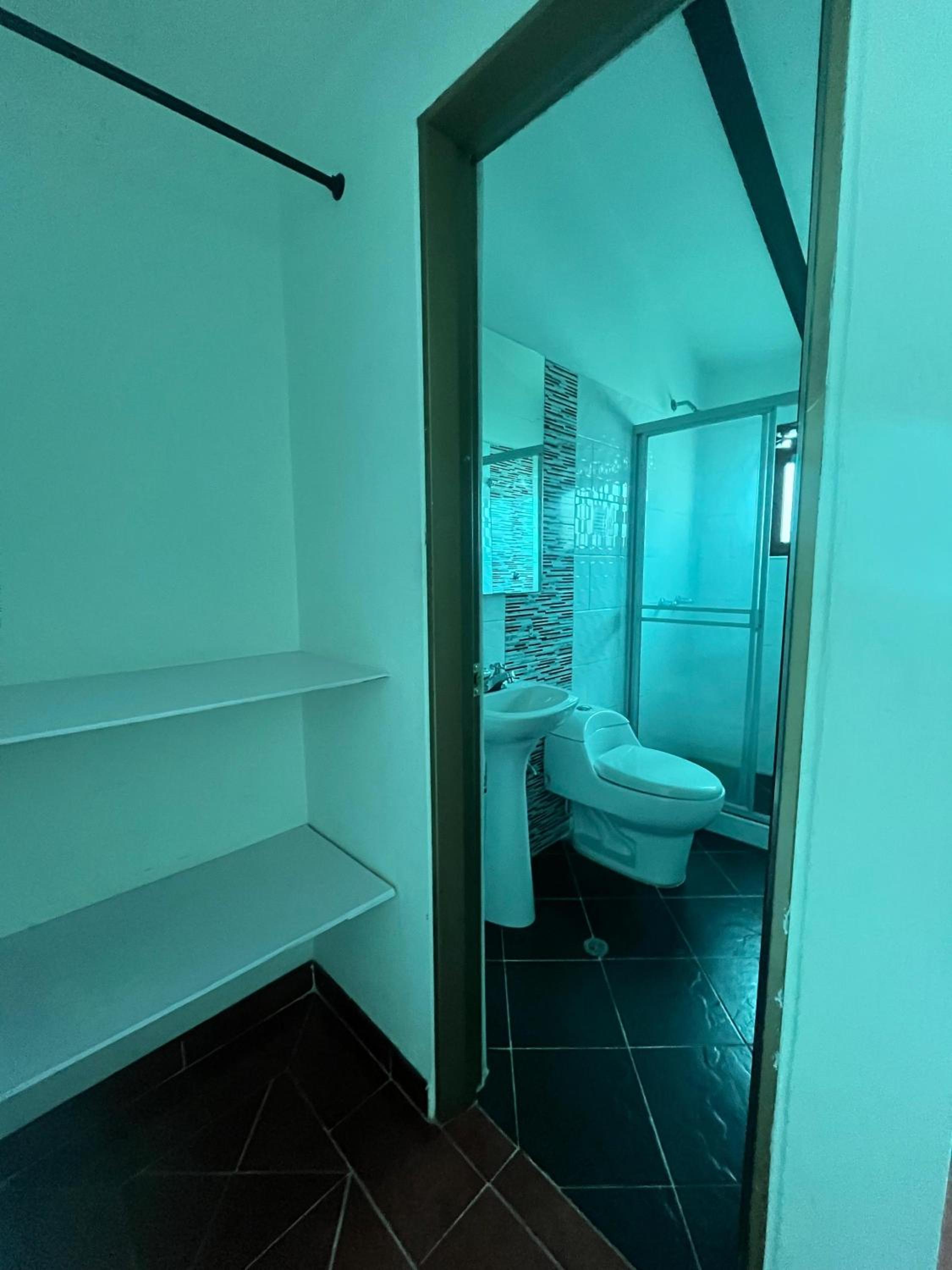 Family Room with Private Bathroom photo 3
