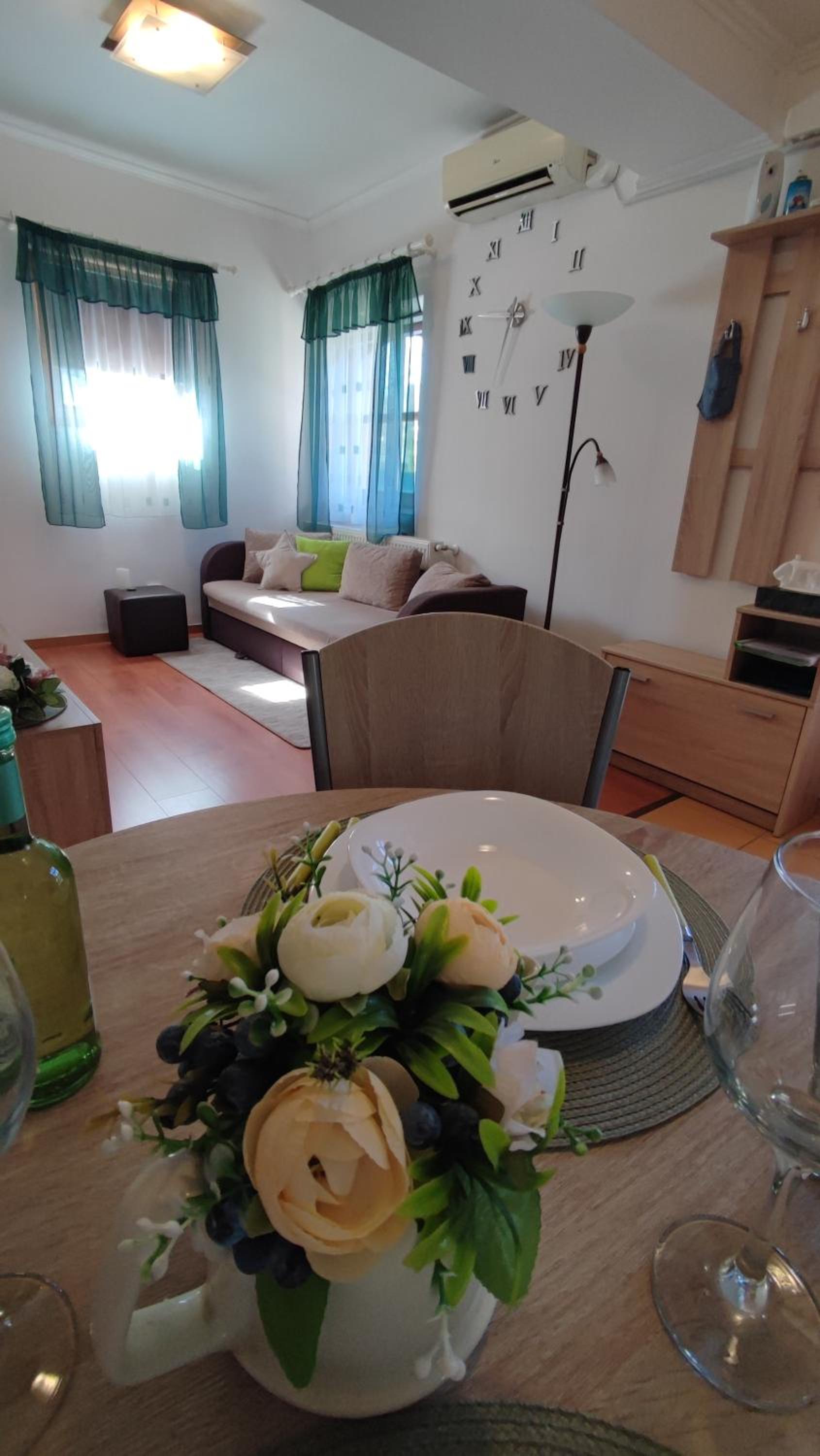 Apartment photo 3
