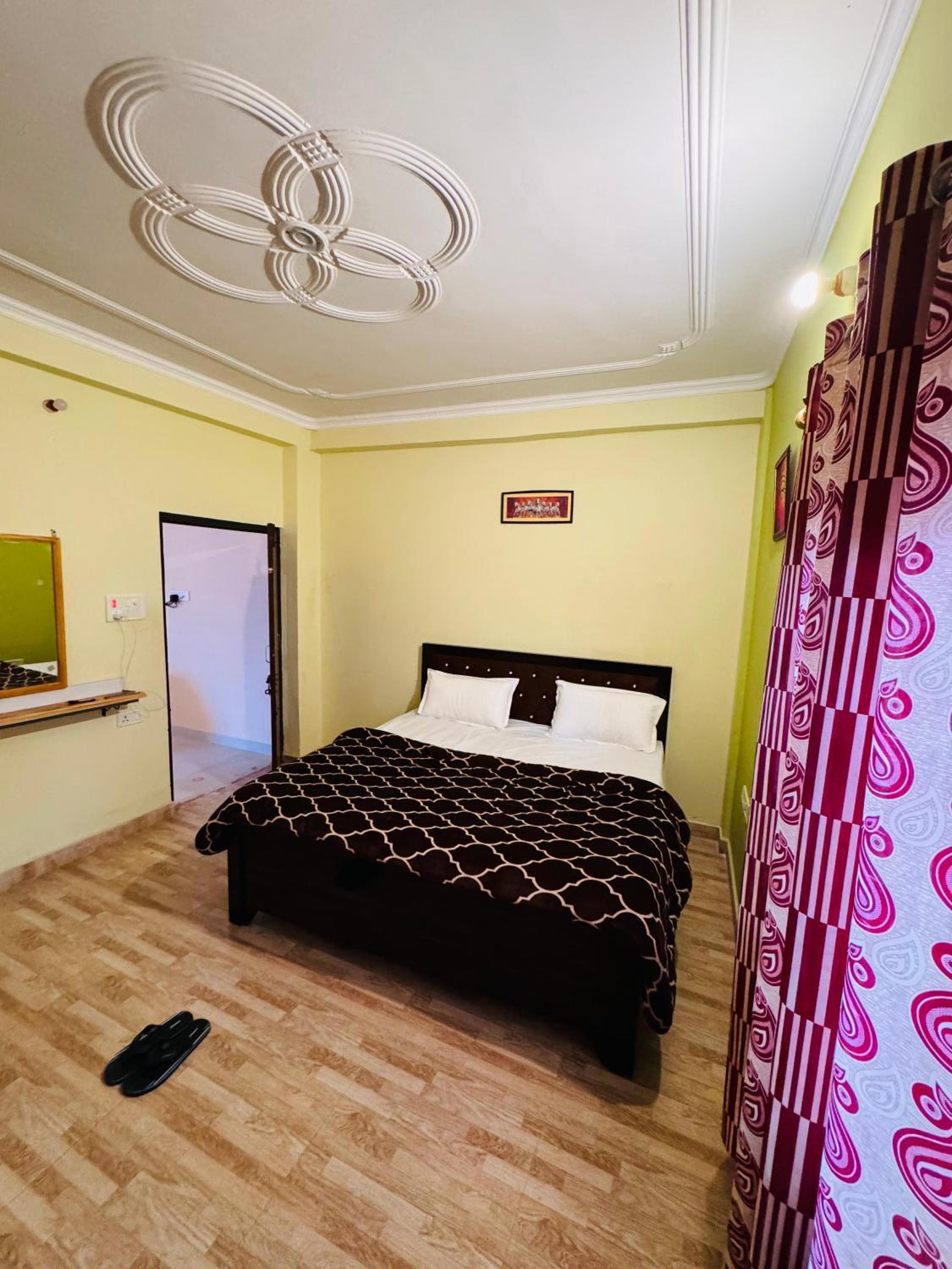 Deluxe Single Room photo 3