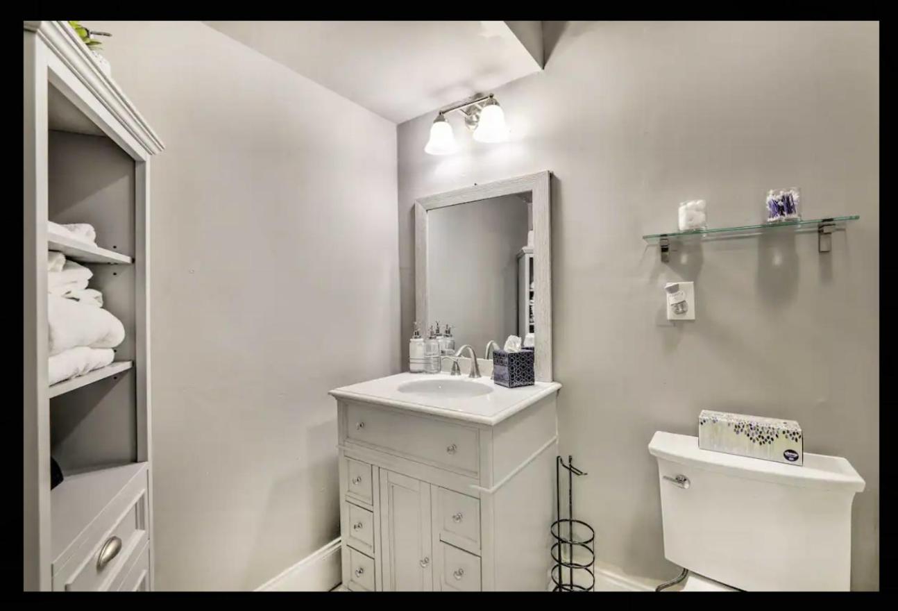 Three-Bedroom Apartment photo 2