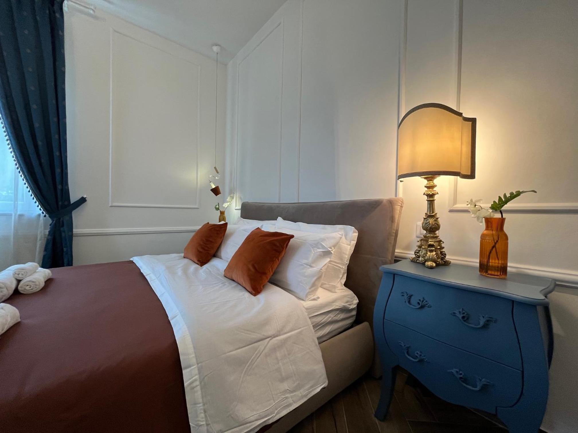 Queen Room photo 1