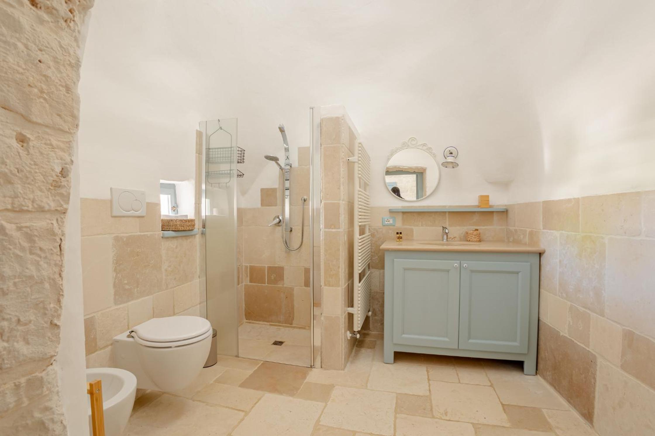 Four-Bedroom House photo 3