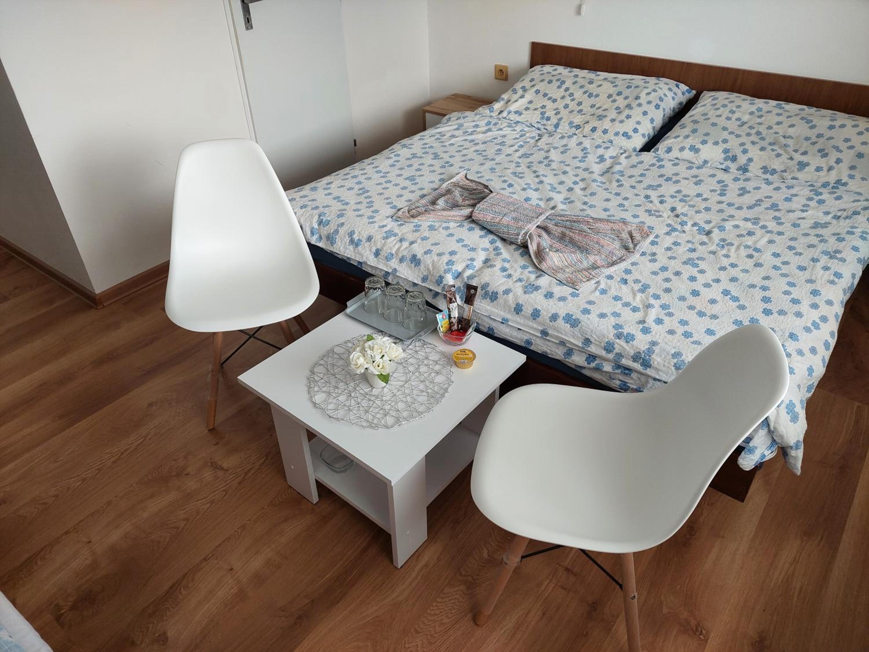 Triple Room - Photo 6