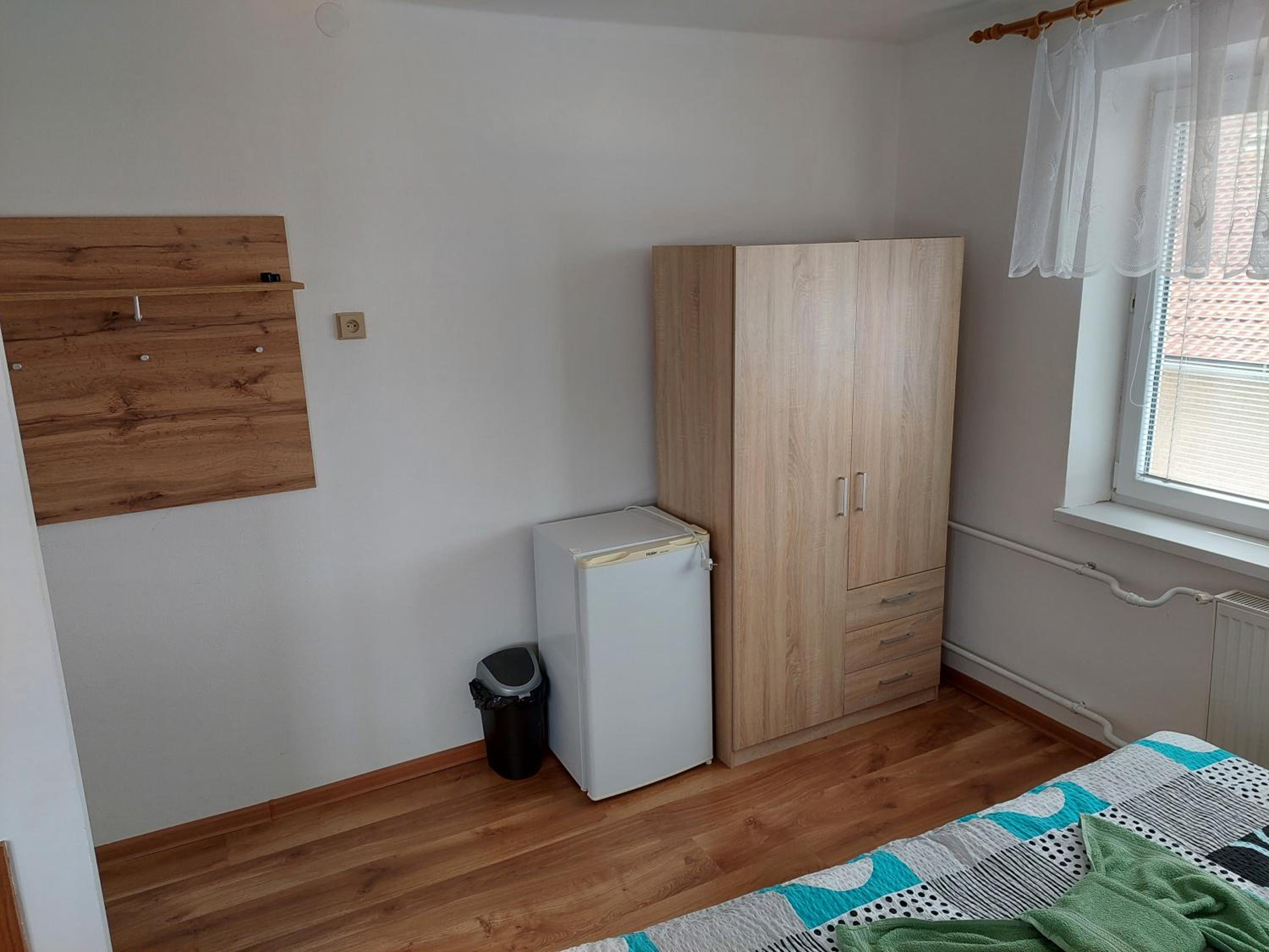 Triple Room - Photo 9