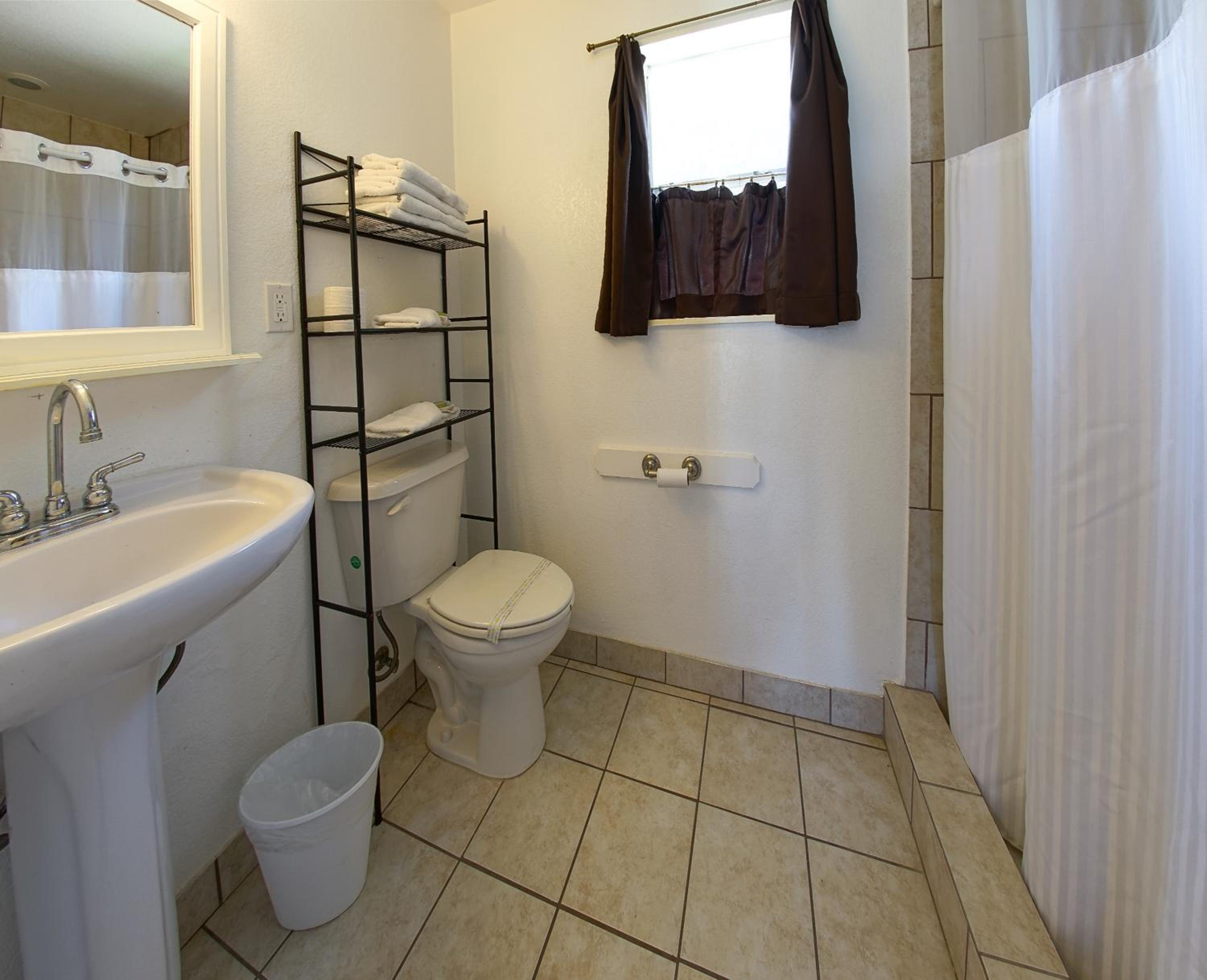 Budget Single Room photo 2