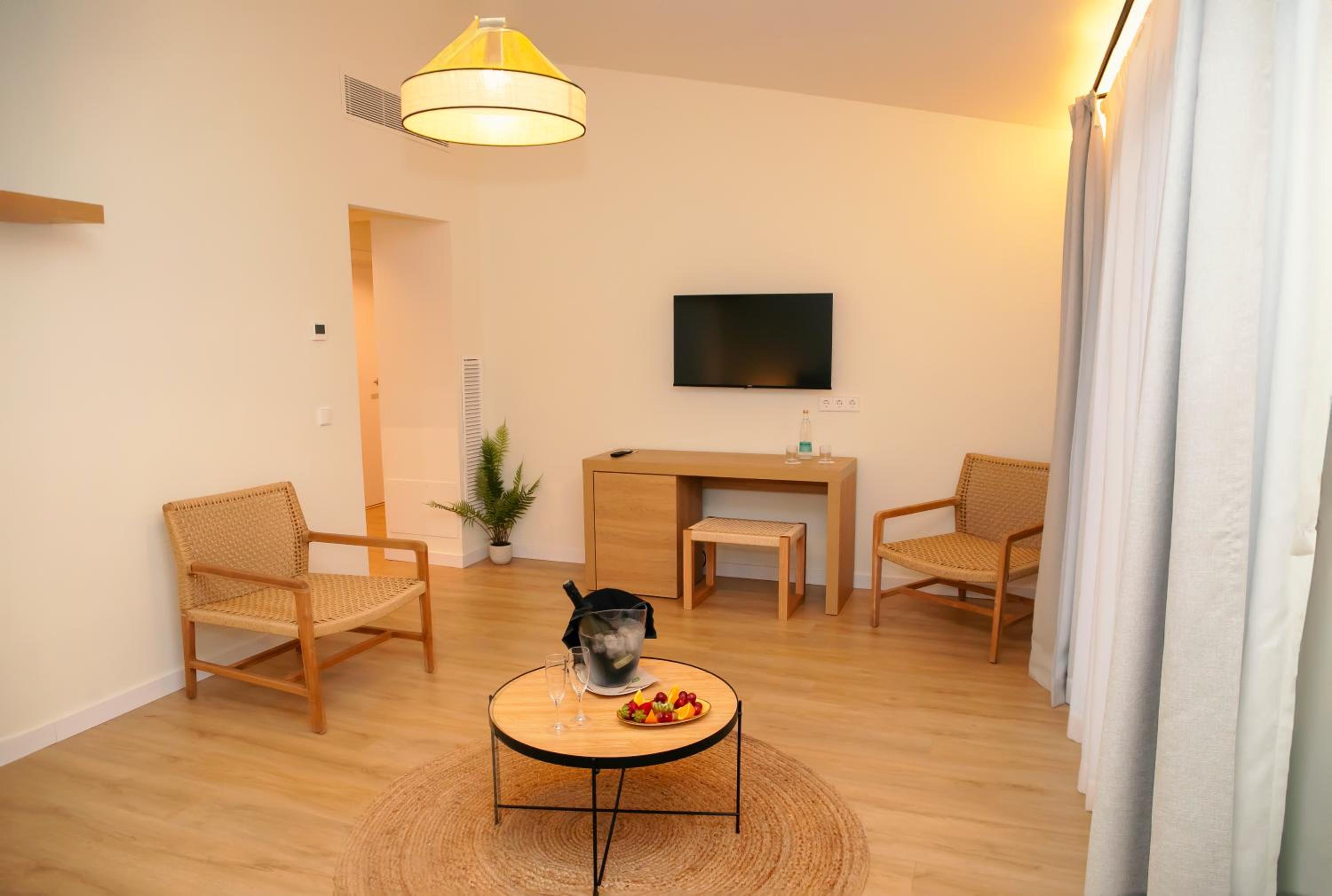 Habitación Deluxe en la Azotea con Terraza y Cama Bali.