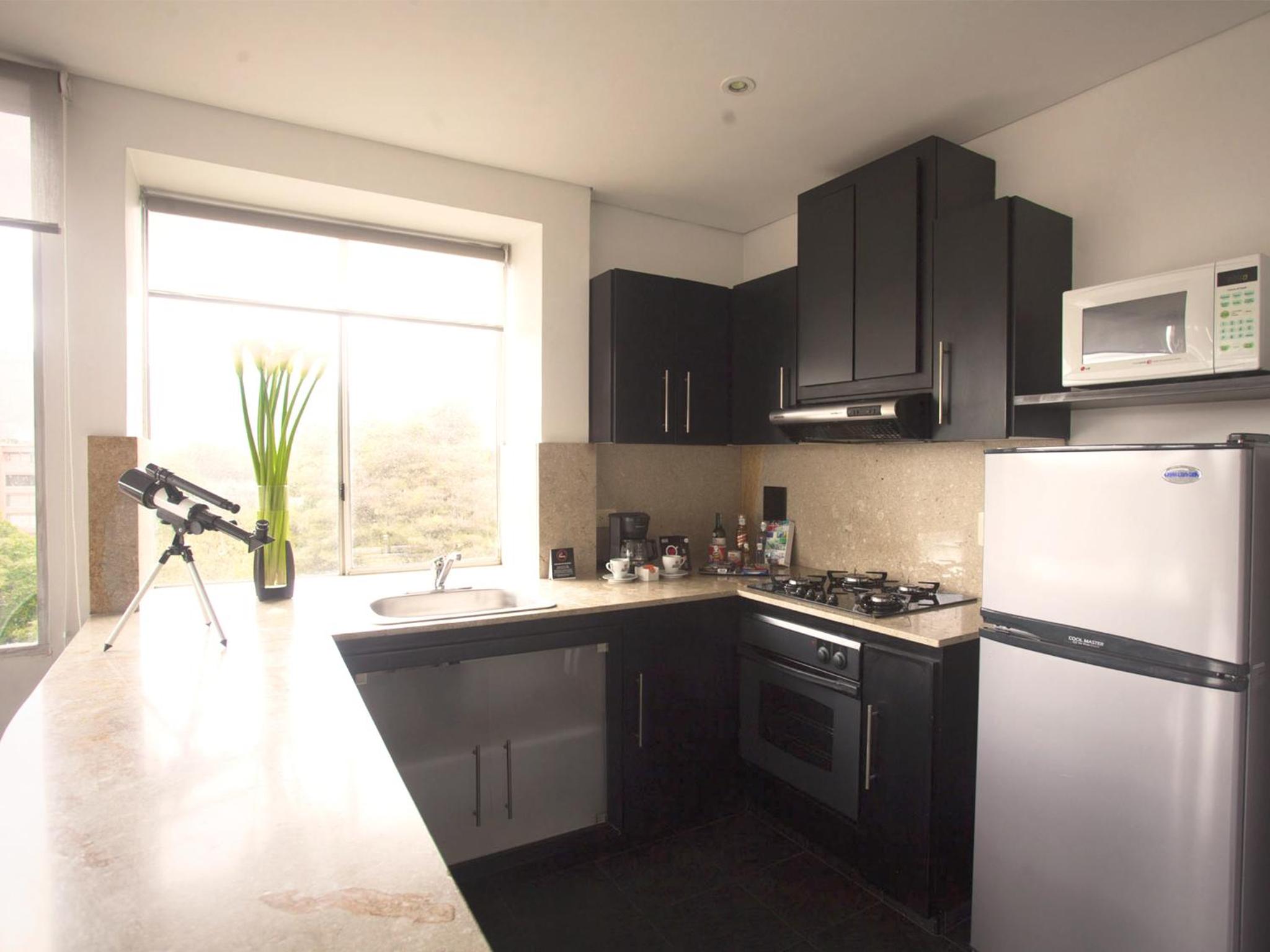 Deluxe Suite - Photo 7