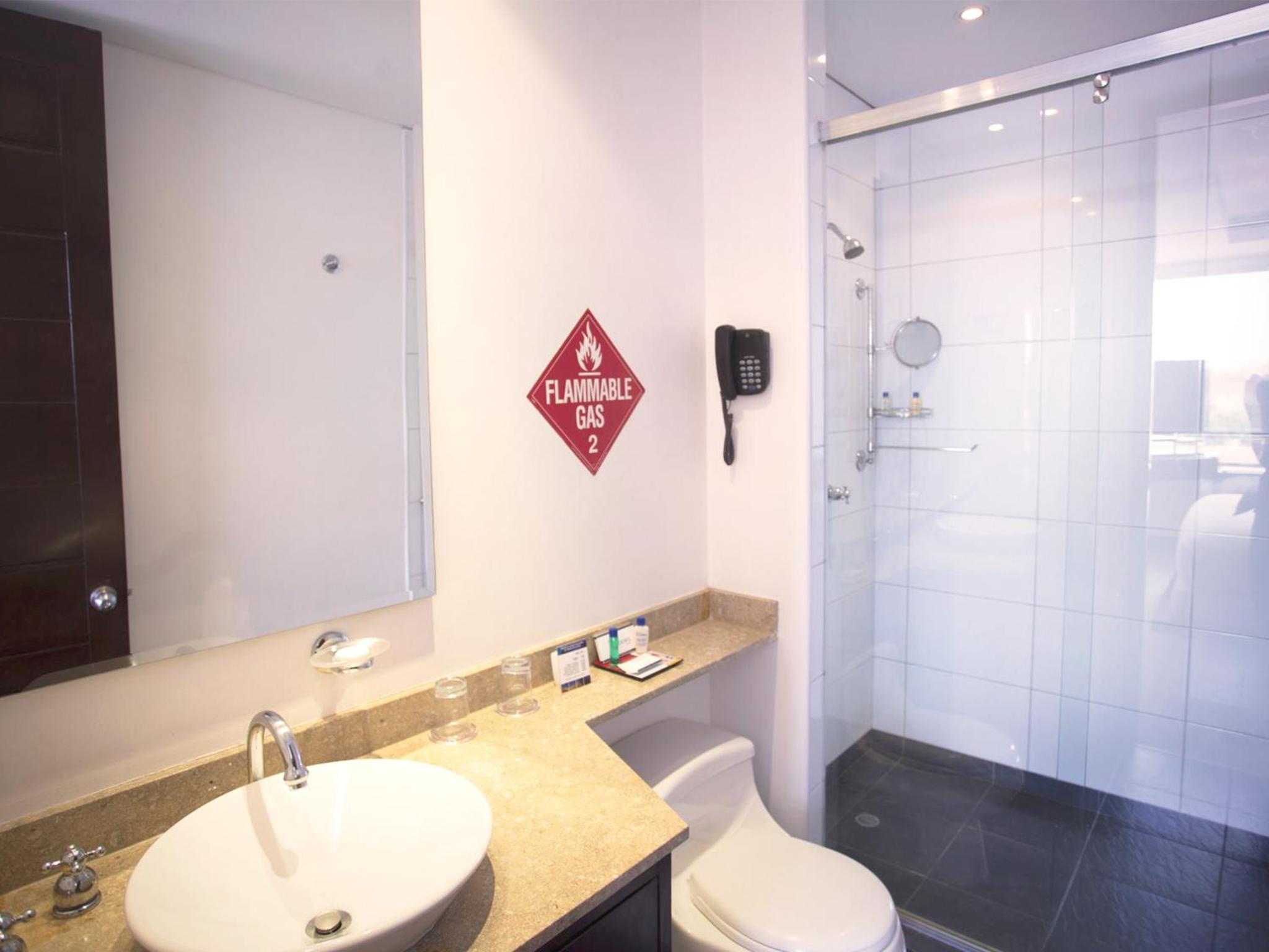 Business Suite - Photo 12