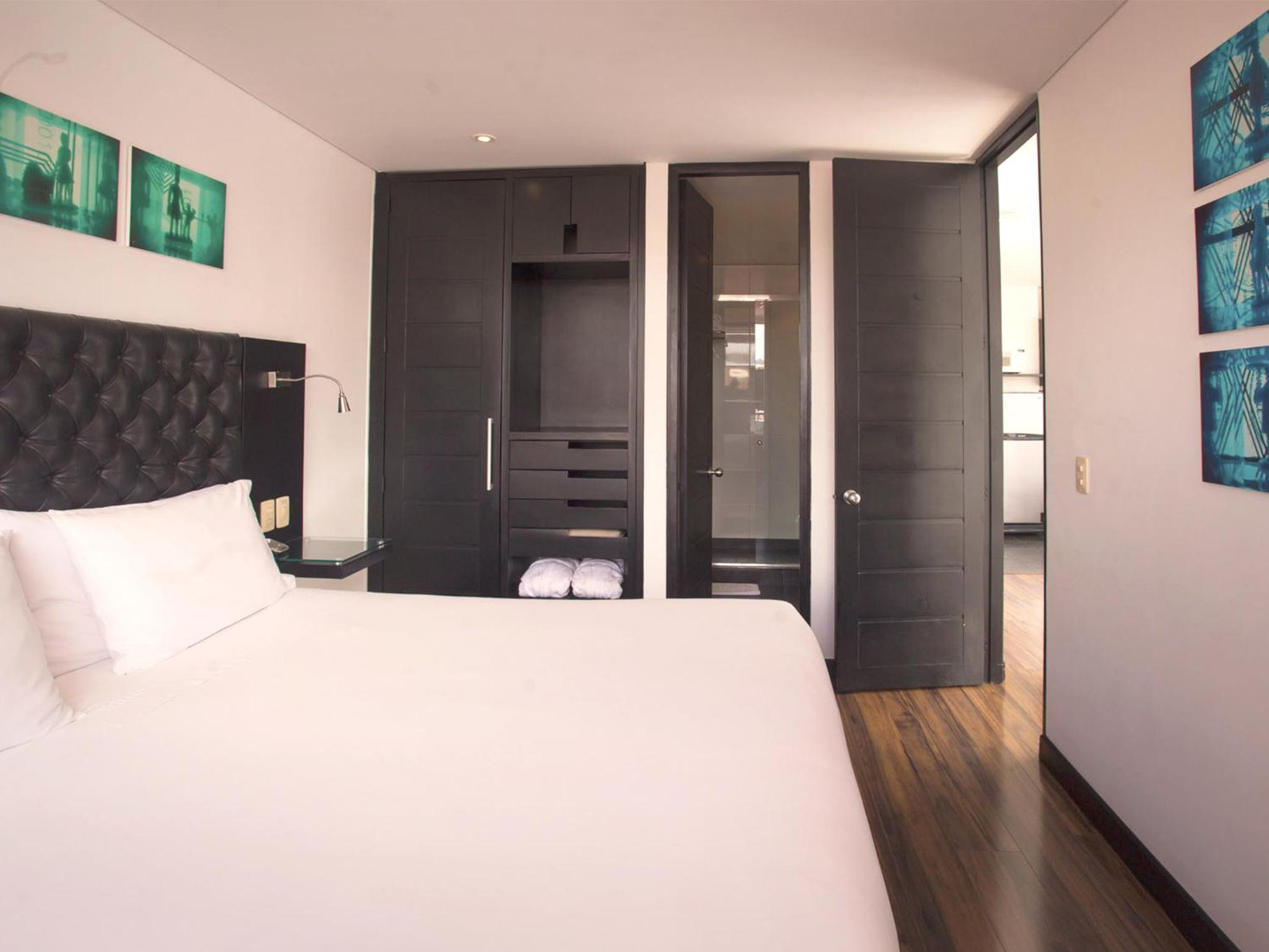 Deluxe Suite - Photo 10